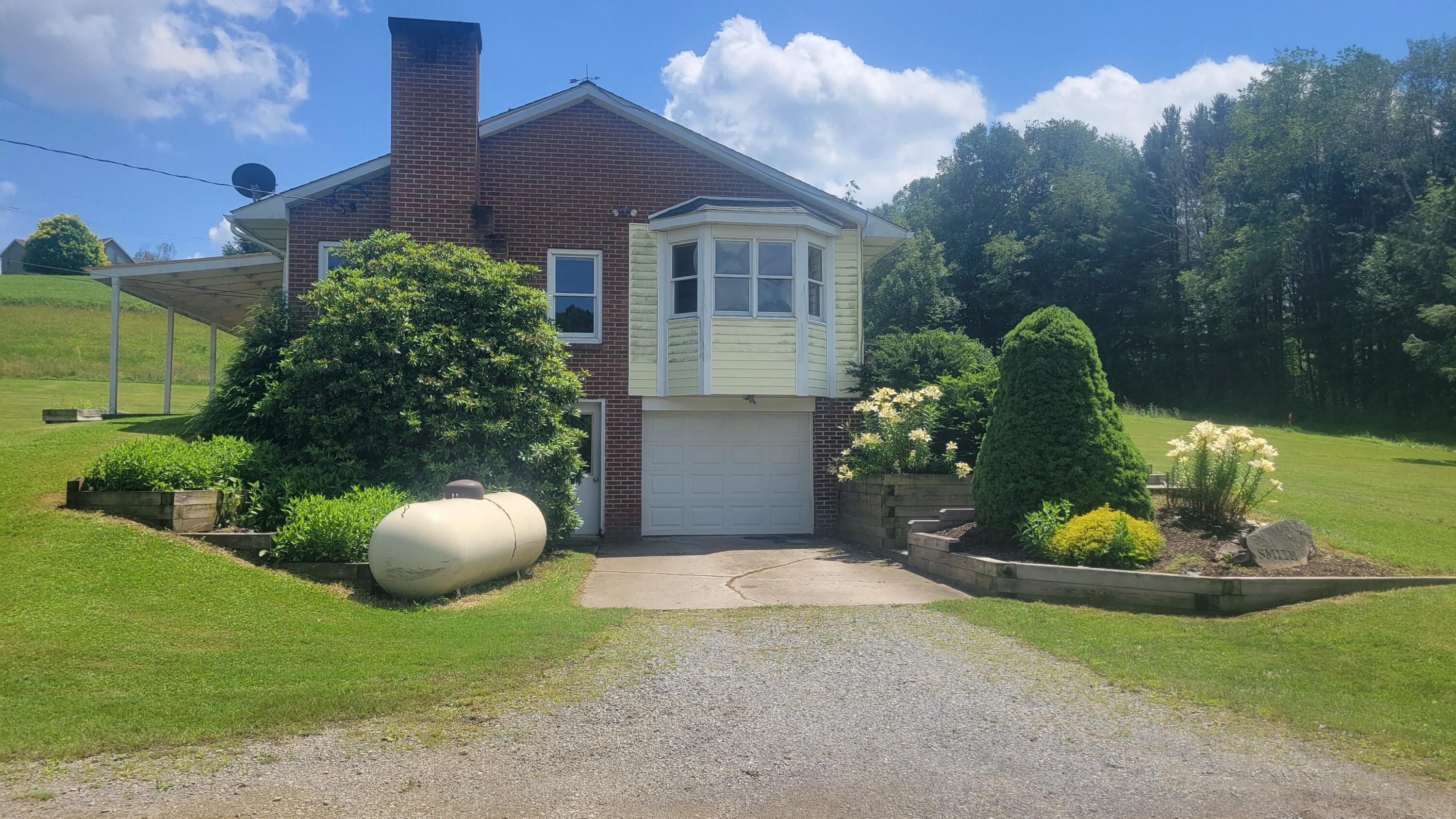773 BEECHWOOD RD