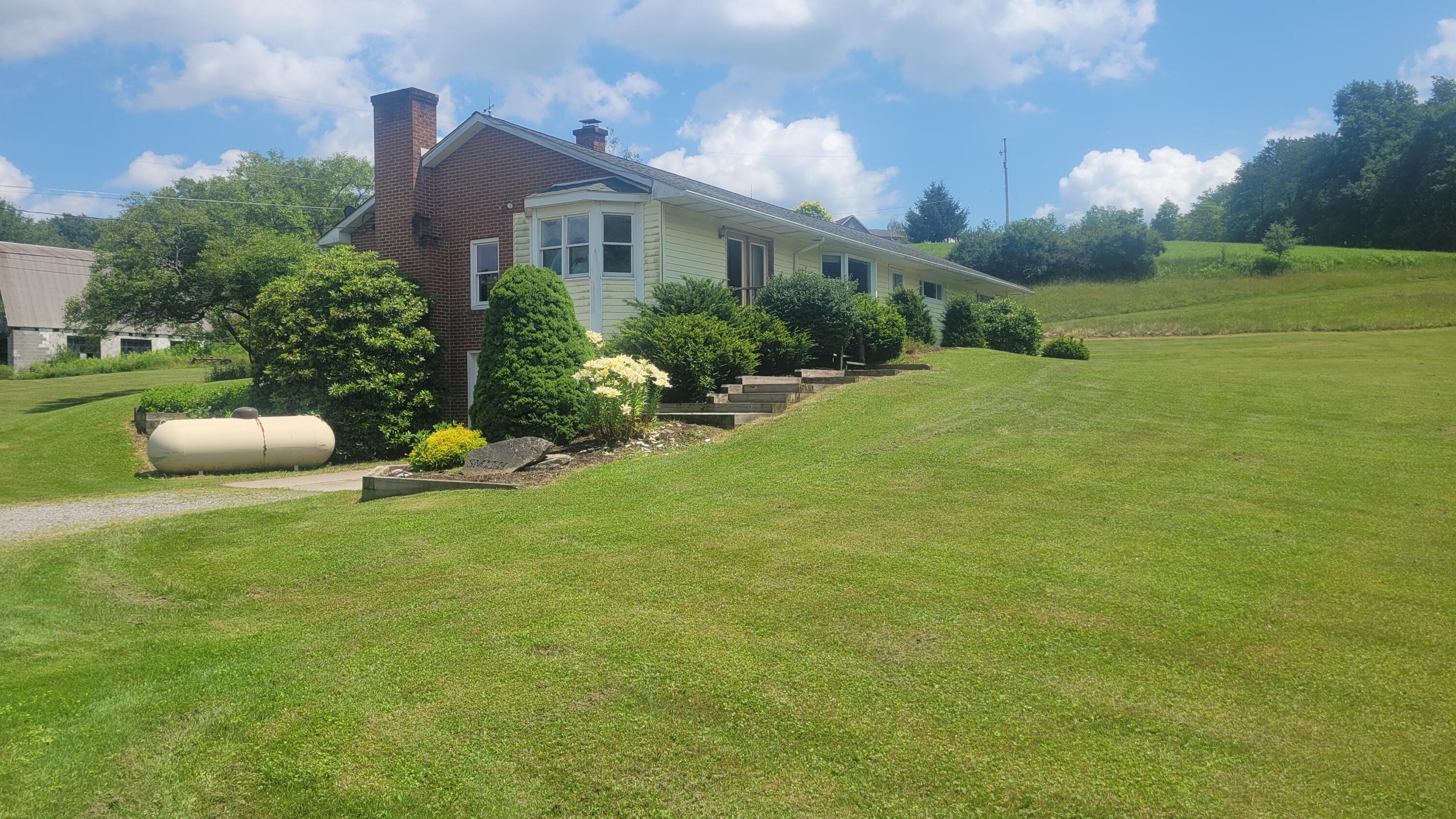773 BEECHWOOD RD
