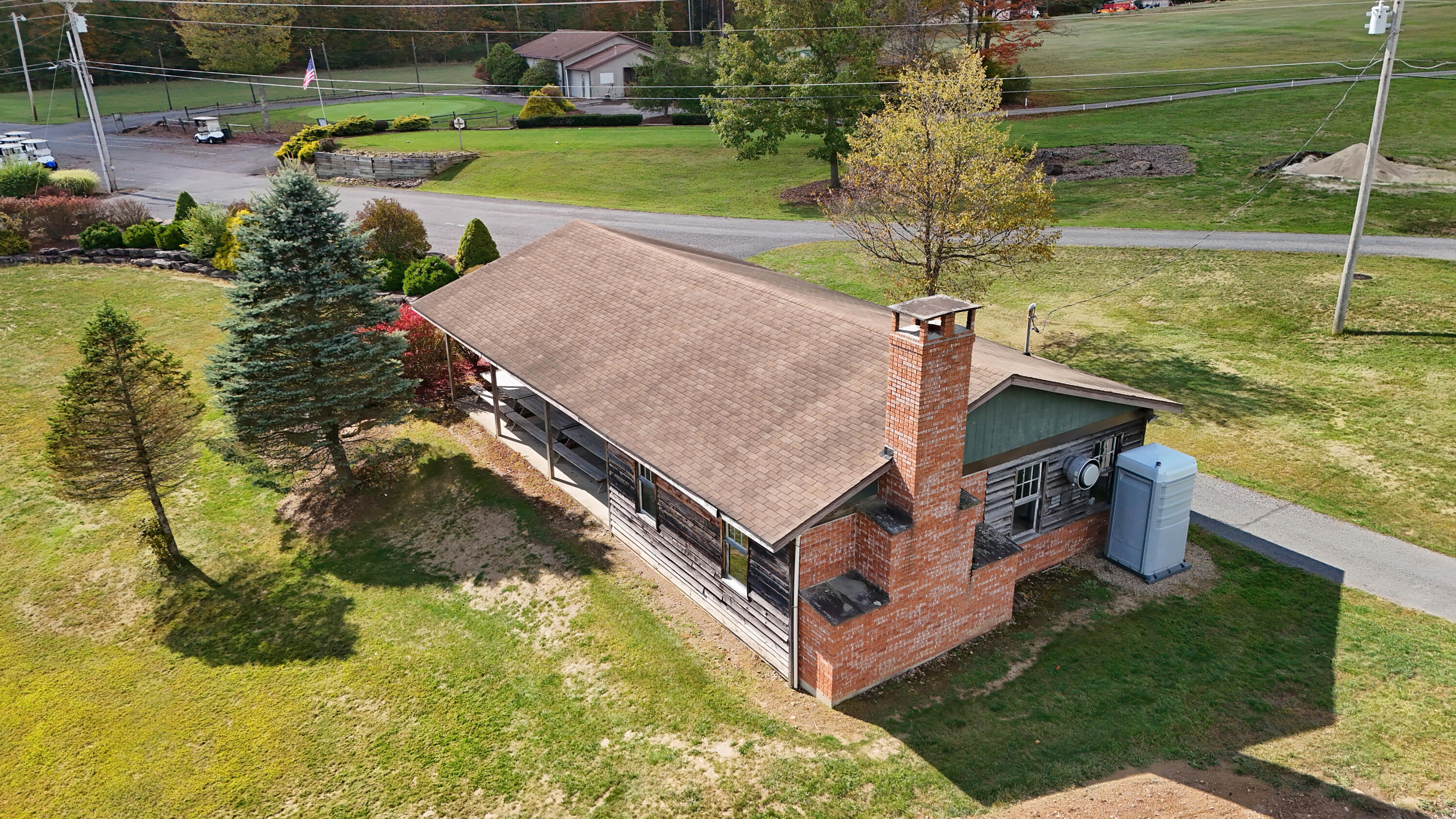 1618 AIRPORT RD