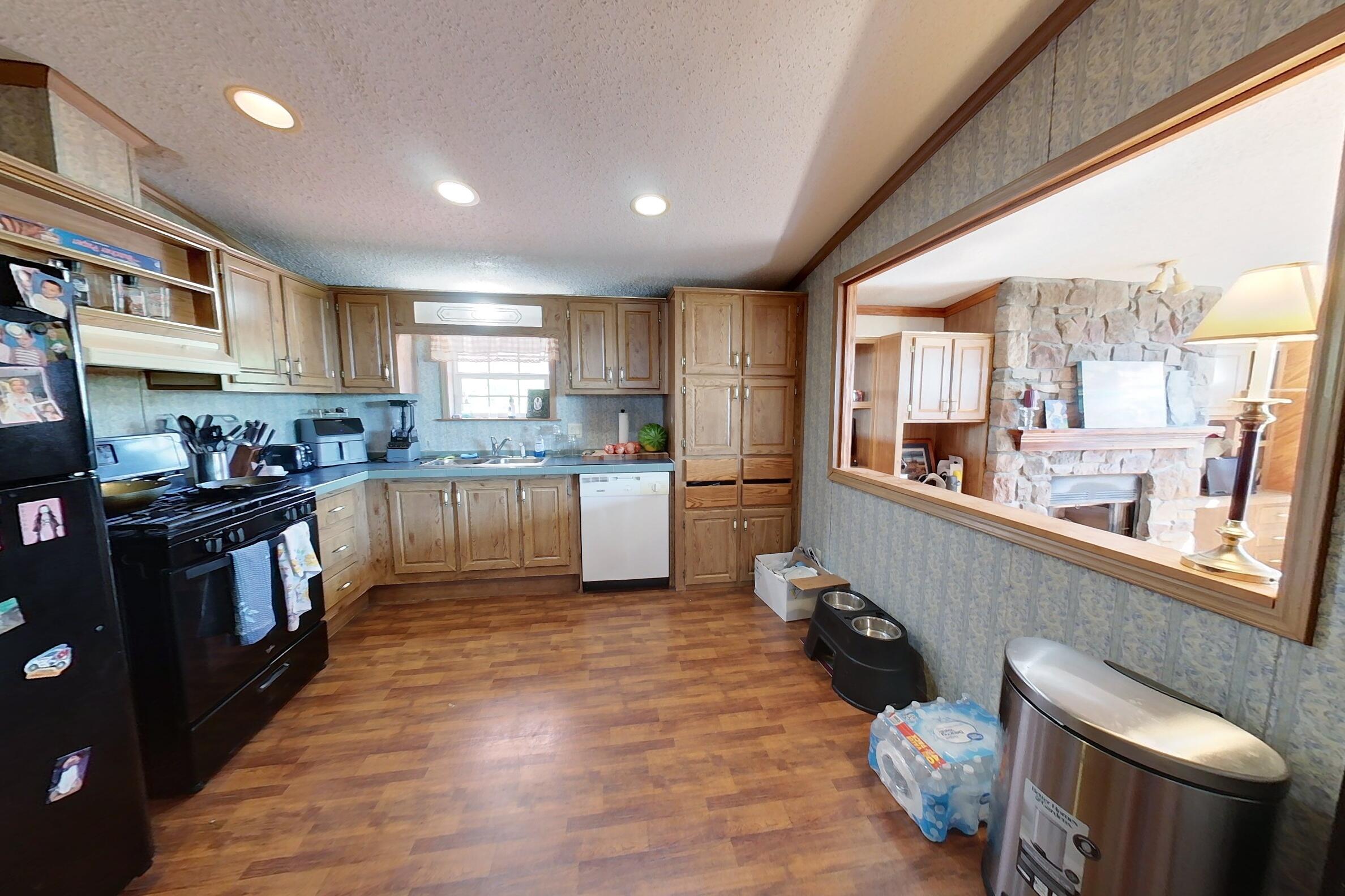 2239 LONGWELL RD
