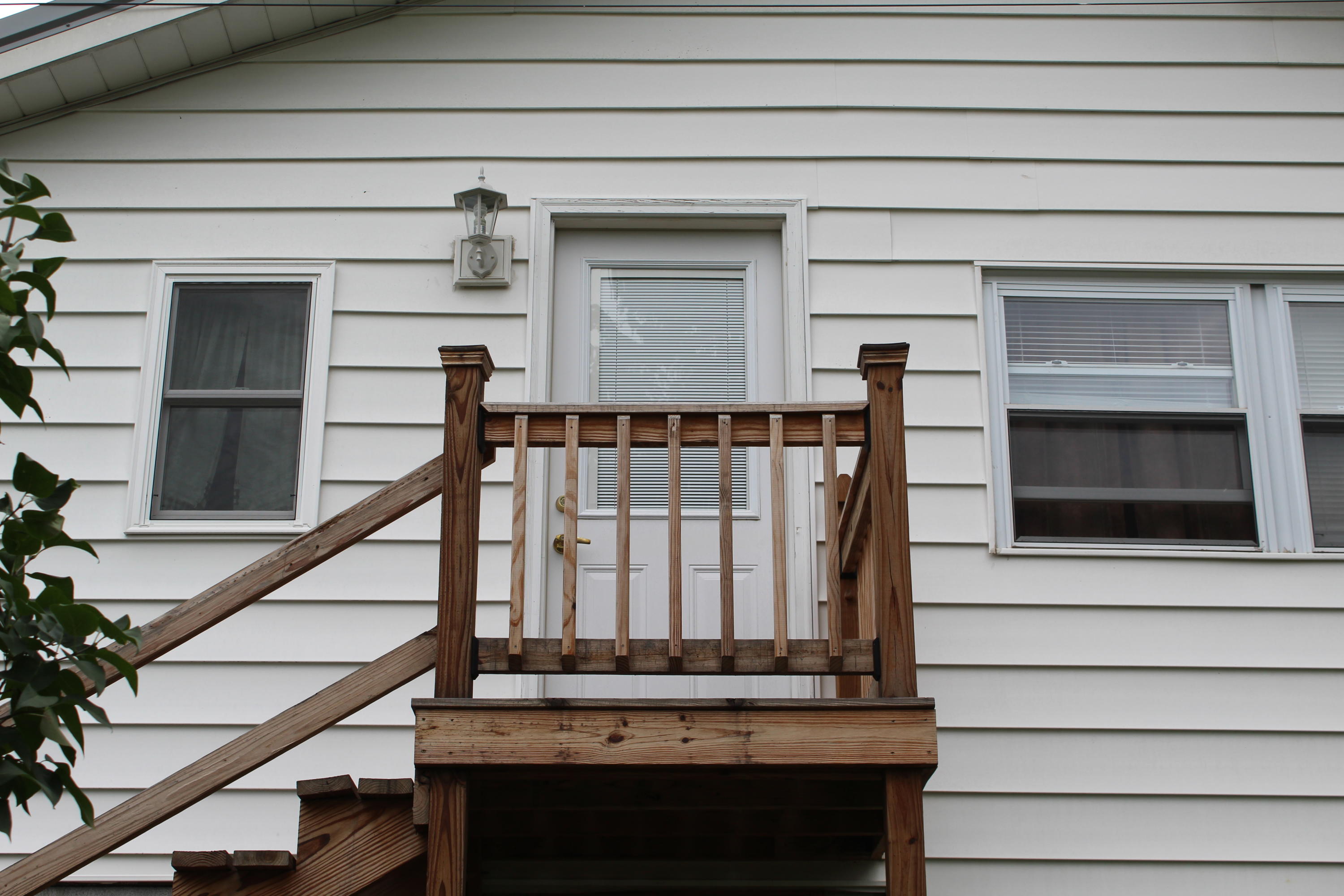 322 RIDGE AVE