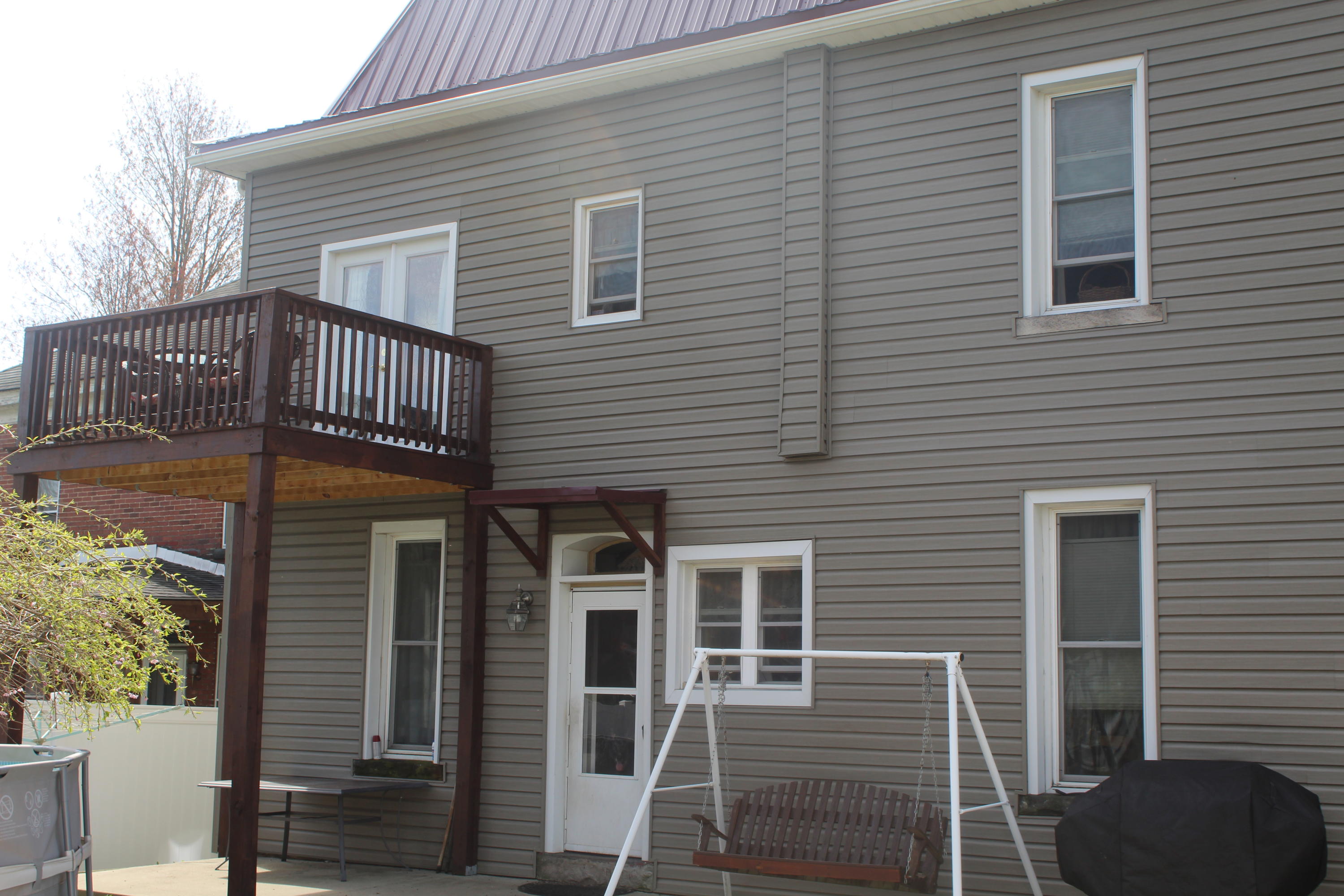 211 FULLER AVE