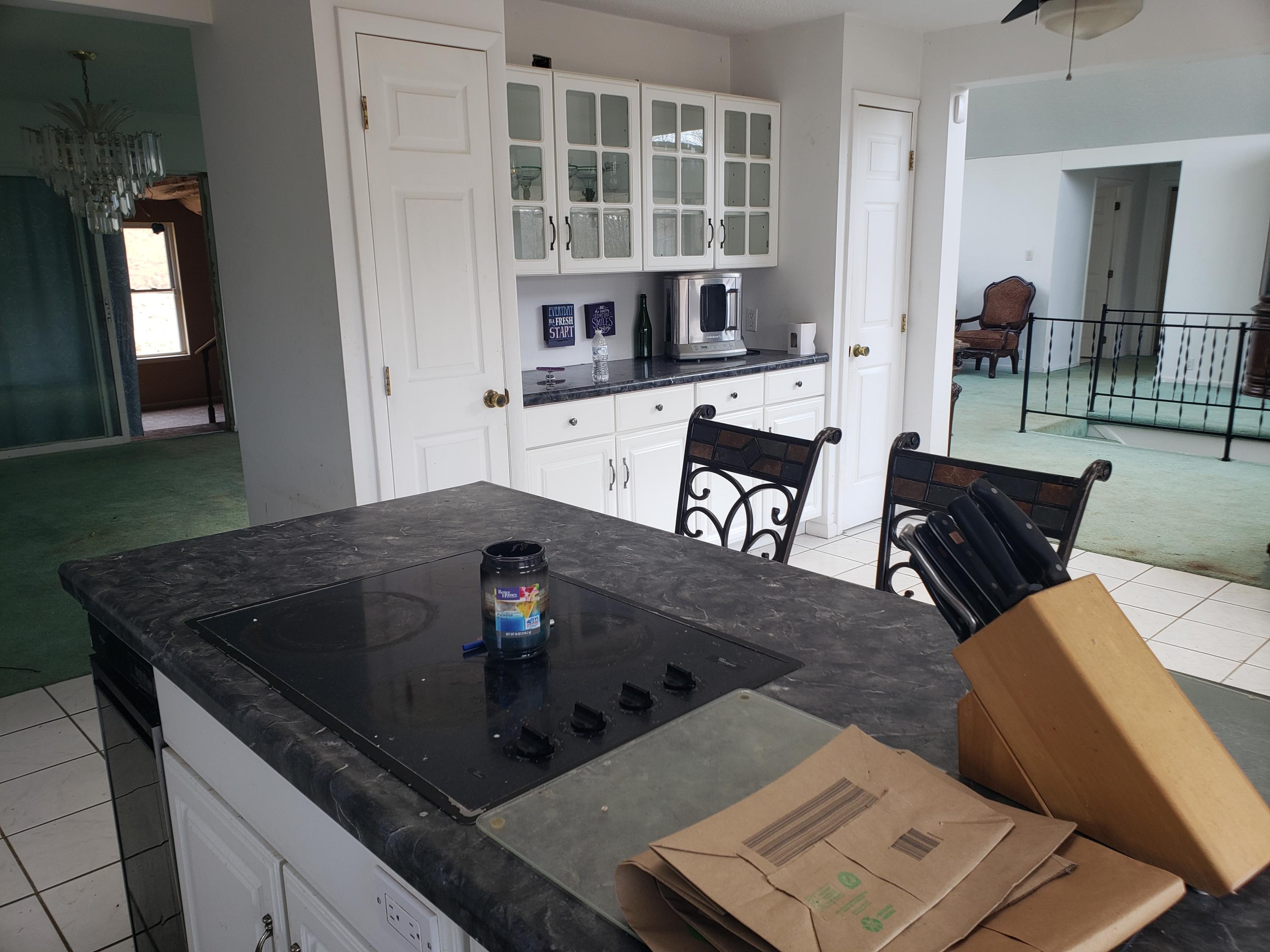 376 MASON RD