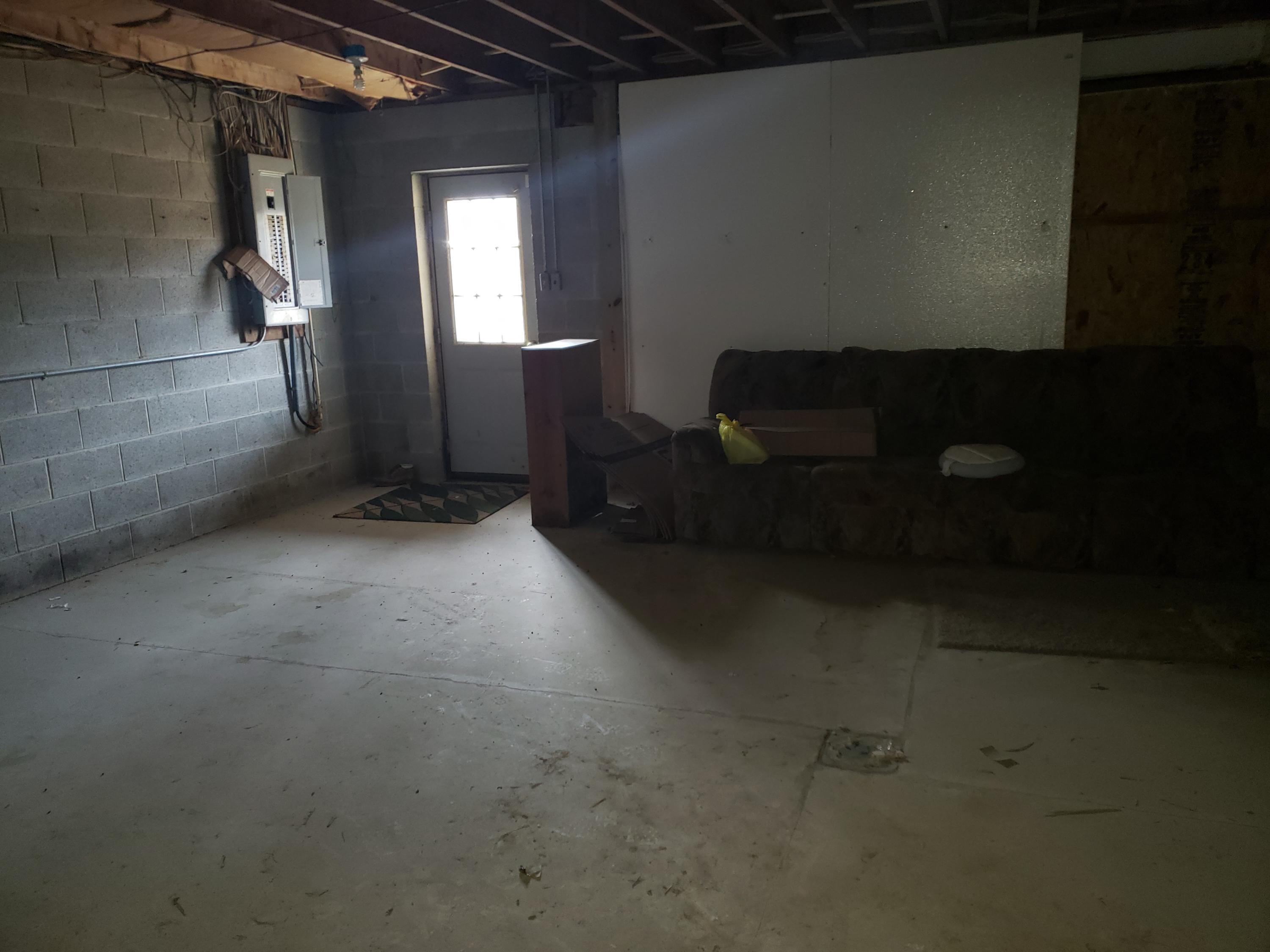 376 MASON RD