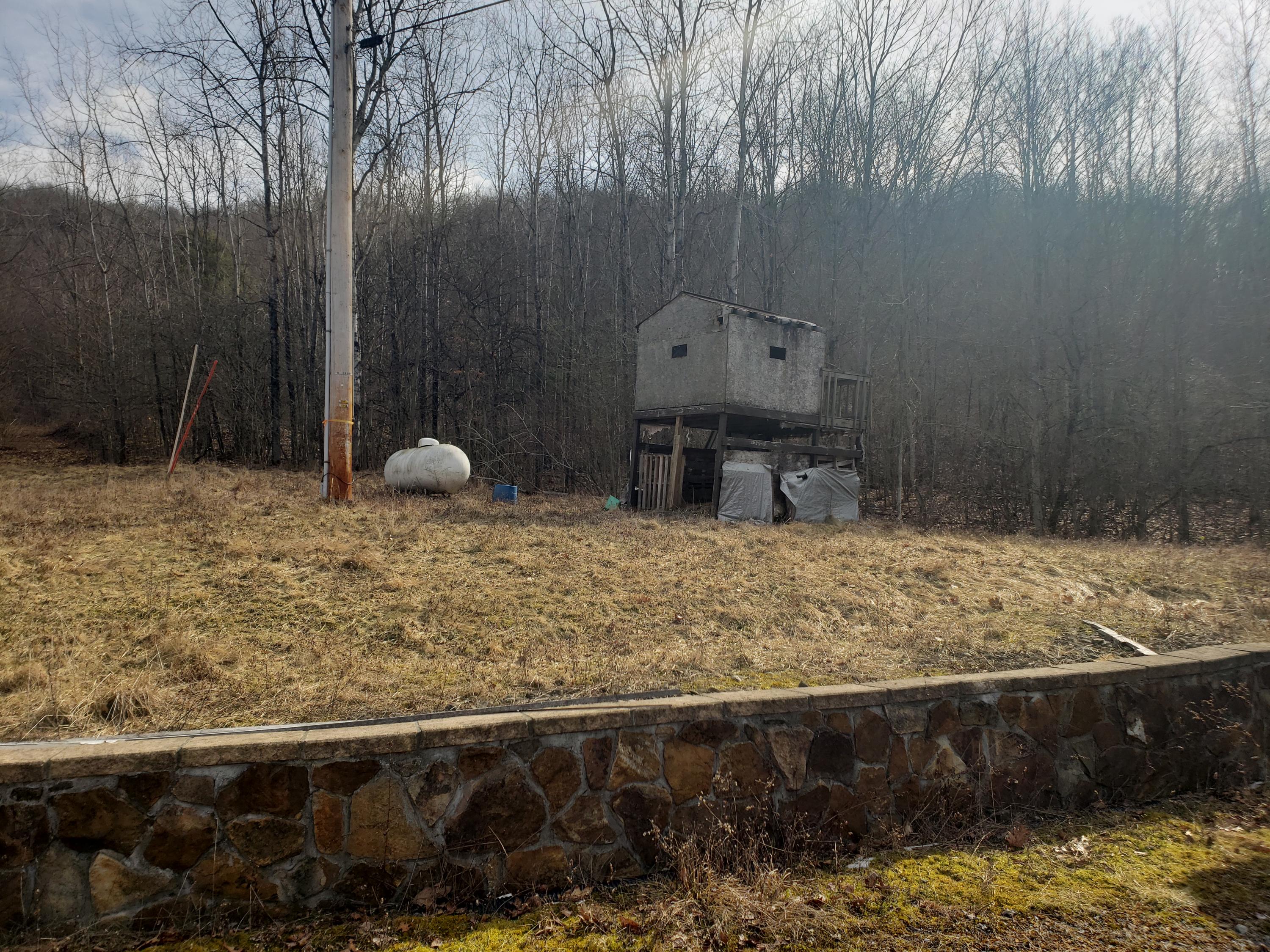 376 MASON RD