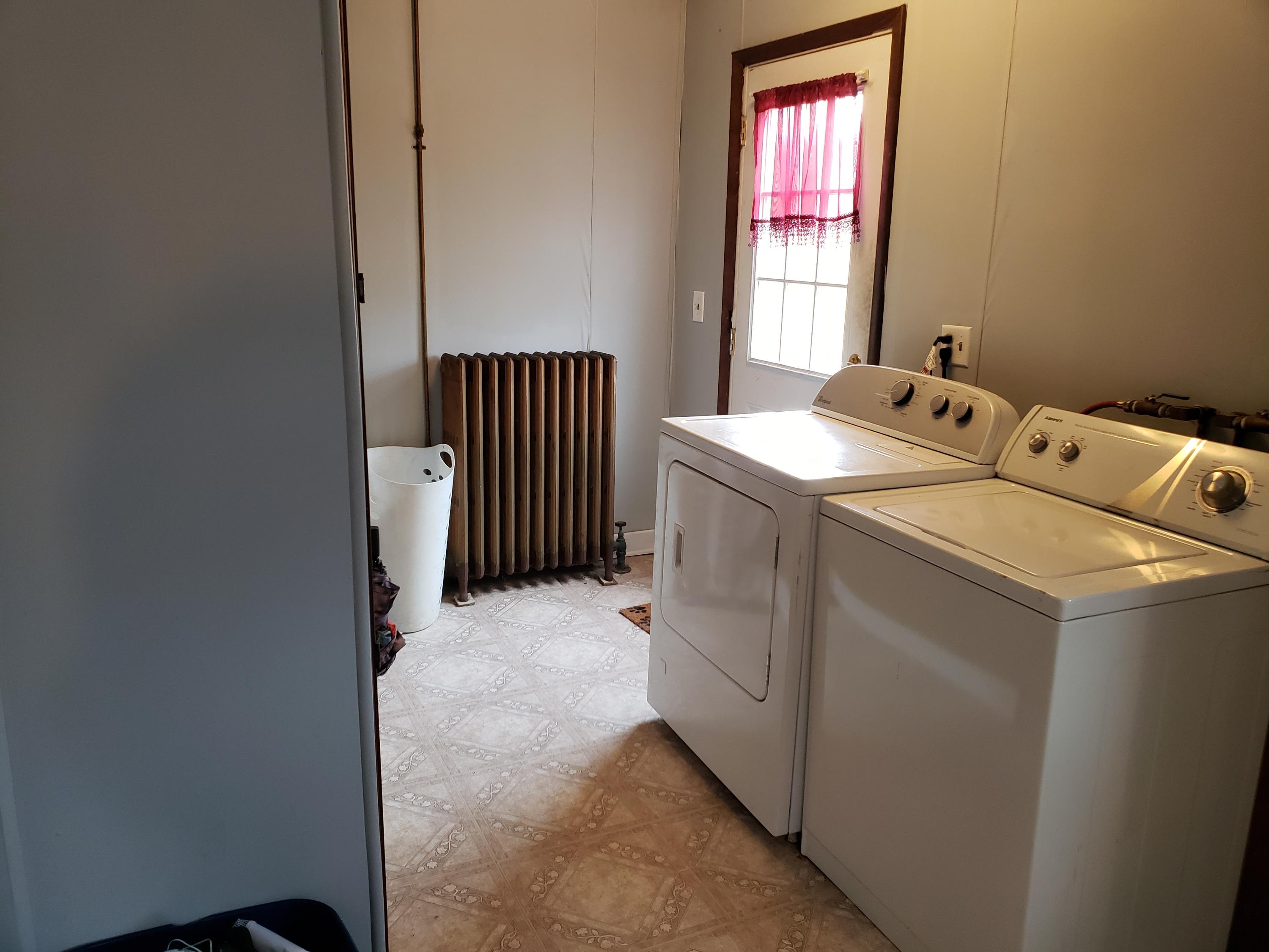 509 E DUBOIS AVE