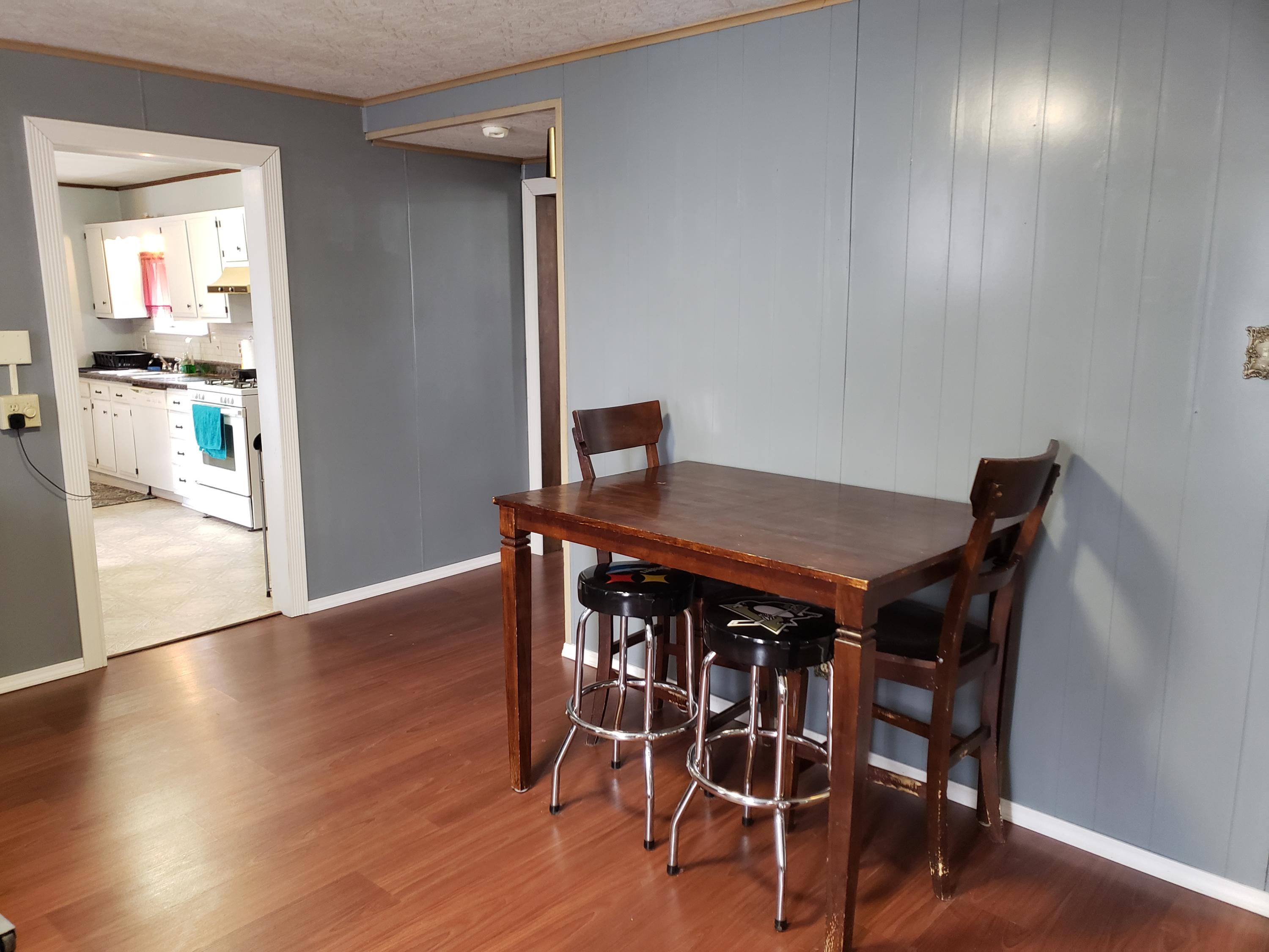 509 E DUBOIS AVE