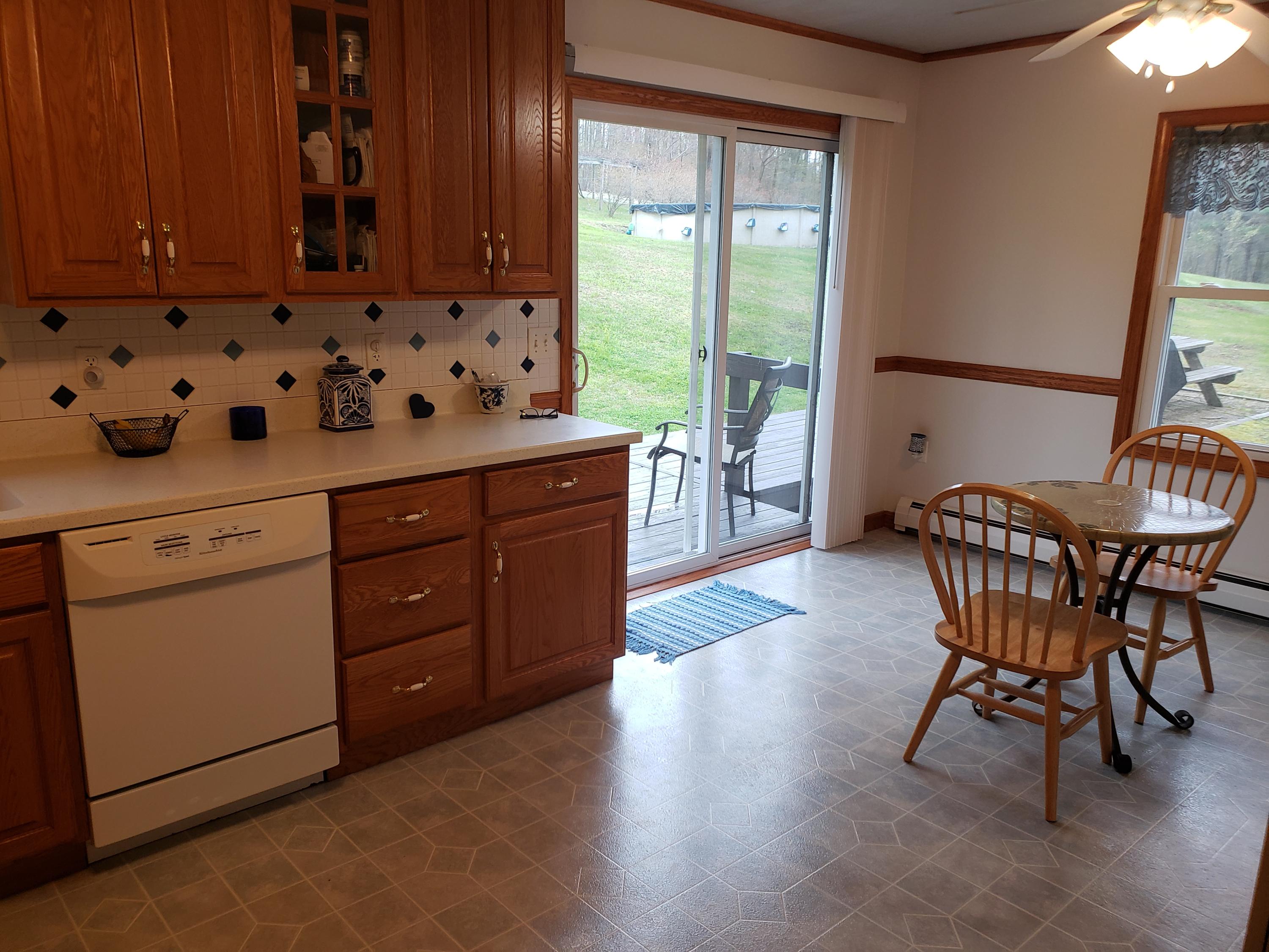 106 MIDDLE RIDGE RD