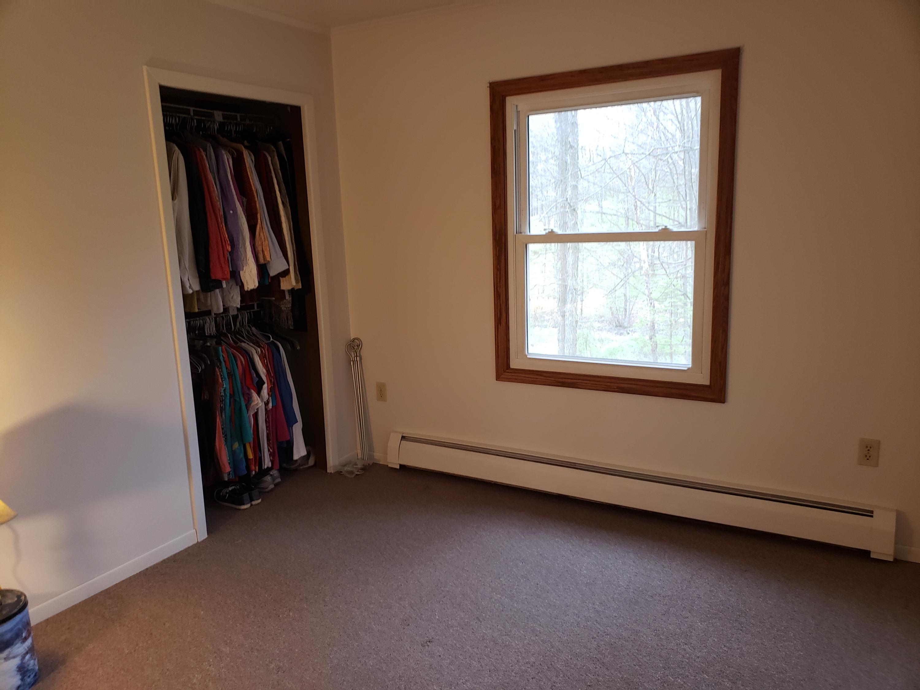 106 MIDDLE RIDGE RD