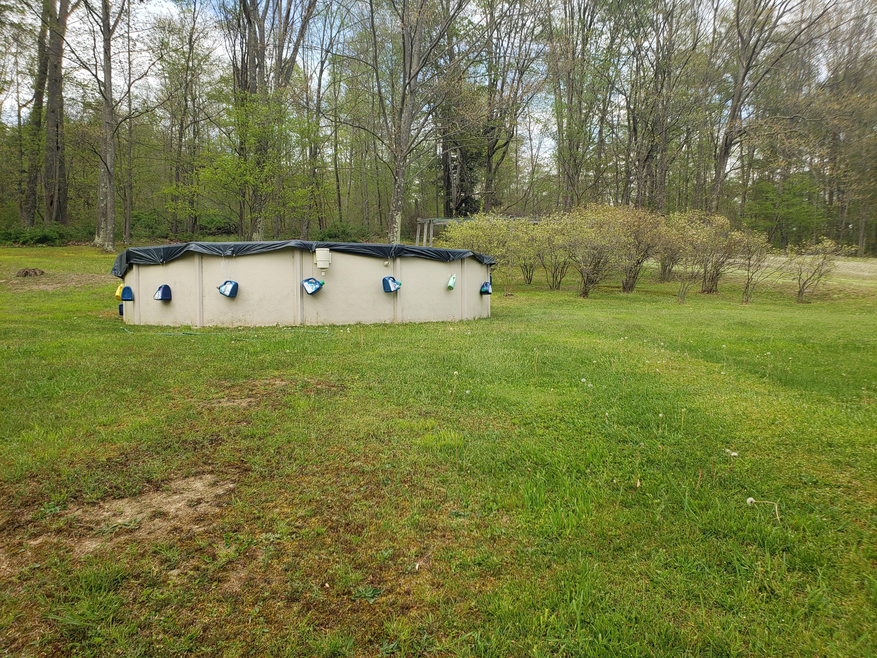 106 MIDDLE RIDGE RD