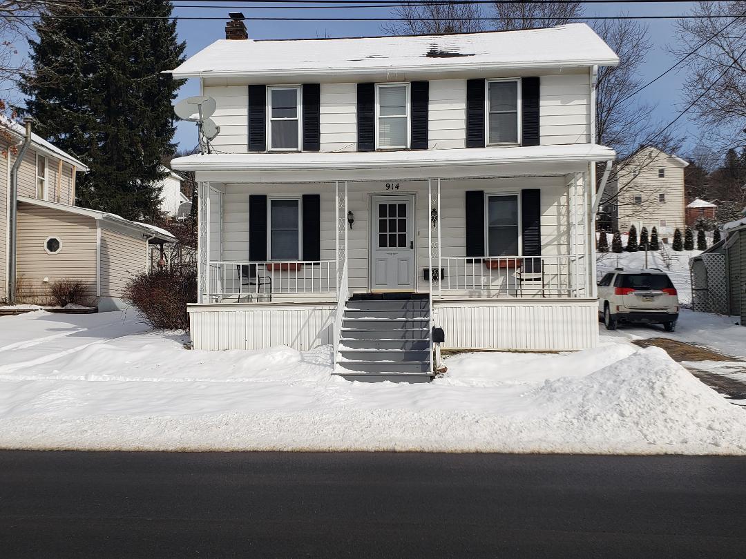914 JACKSON ST
