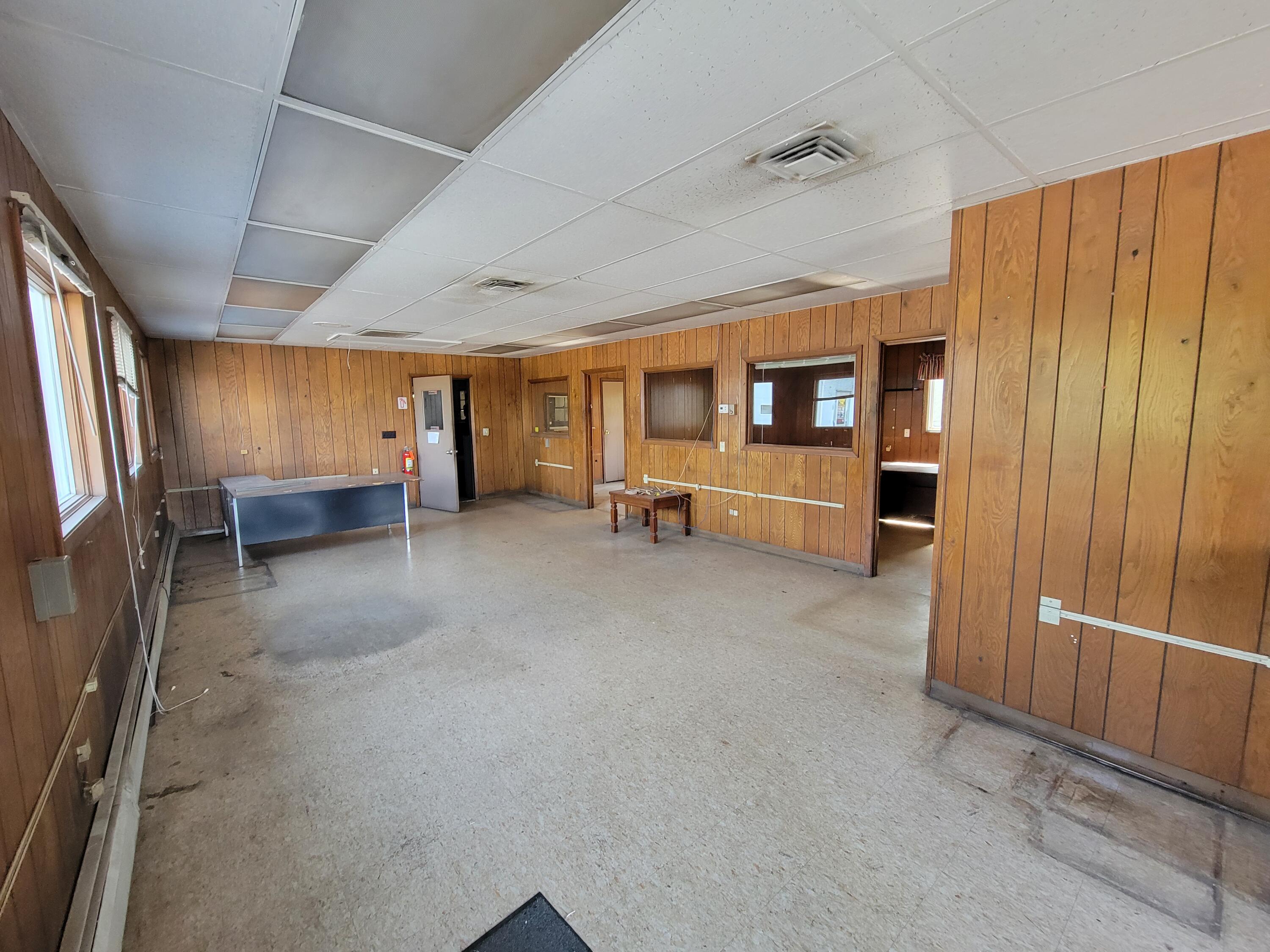 4563 ROCKTON RD