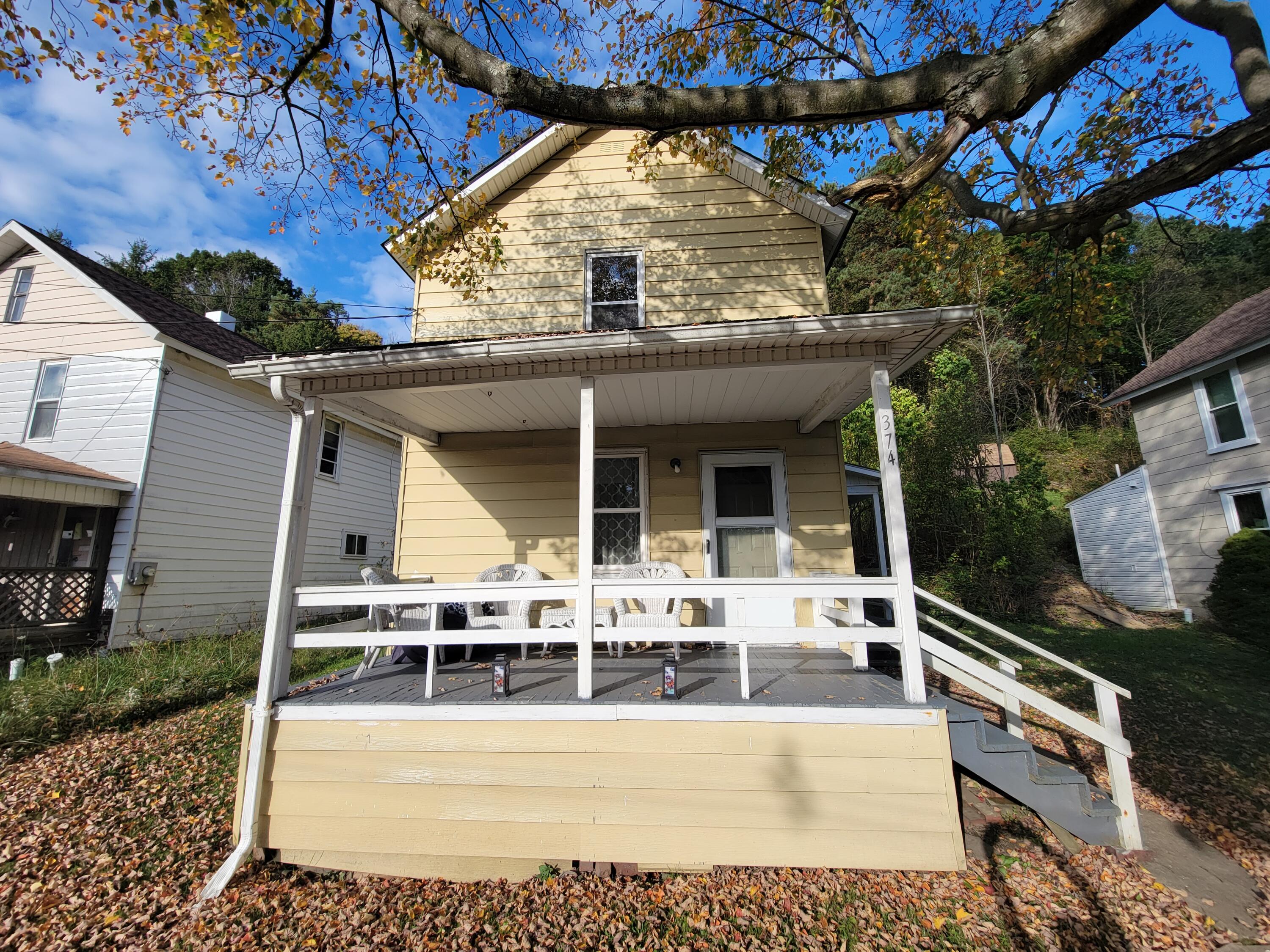 374 E MAIN ST