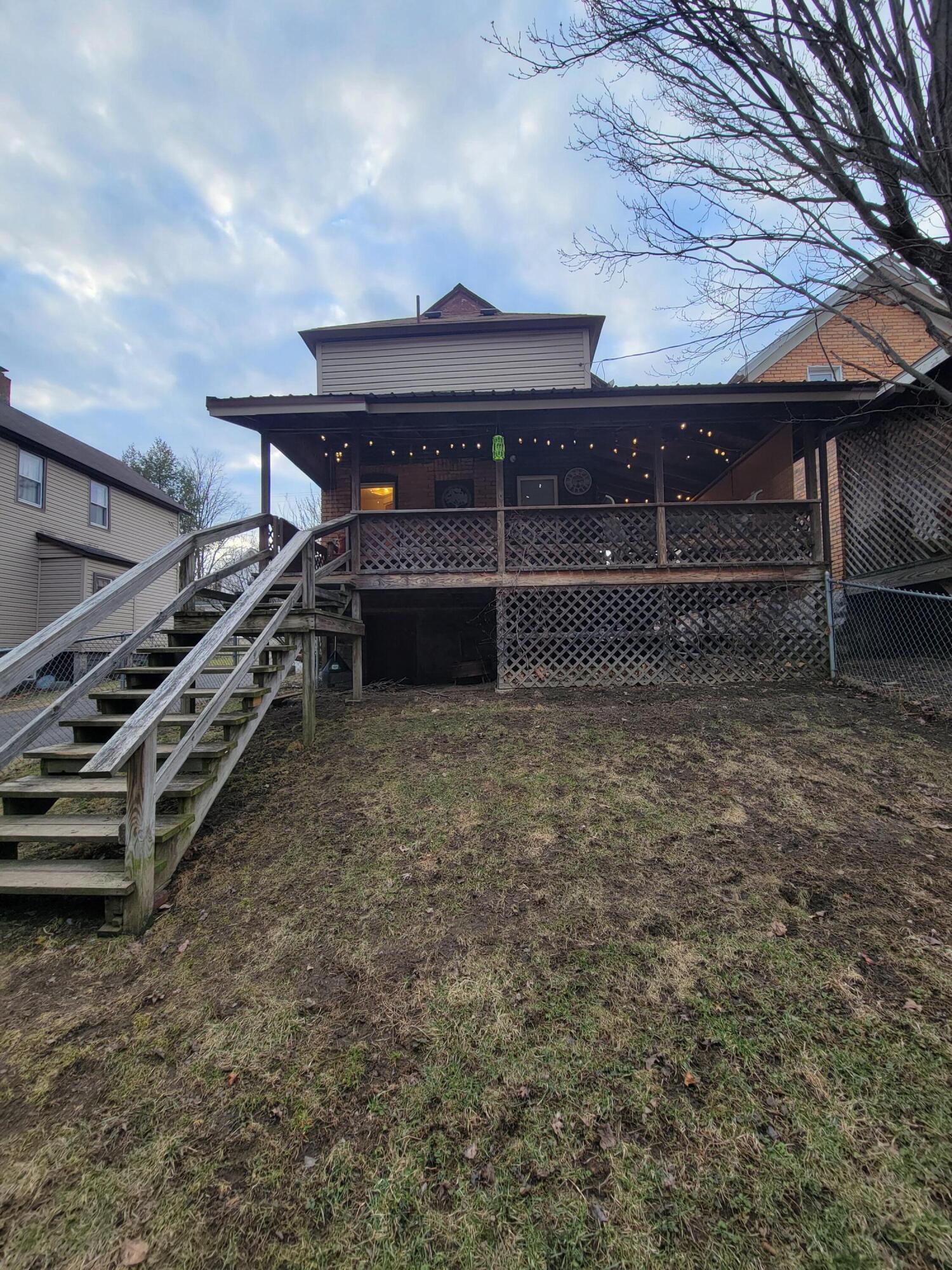 107 CHESTNUT ST