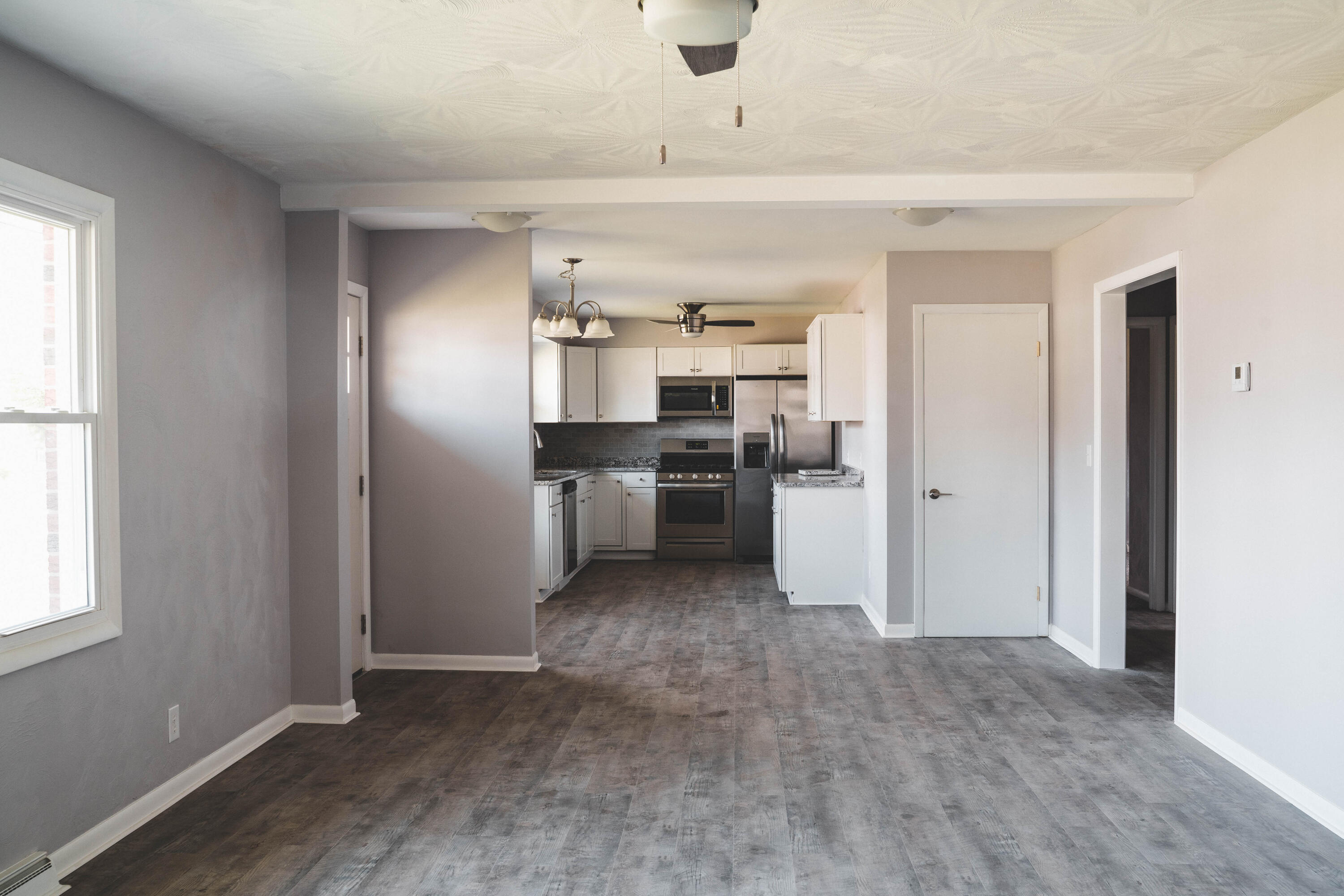 909 GREEN GLEN DR