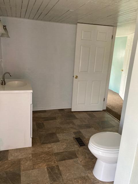 1109 WORTH ST