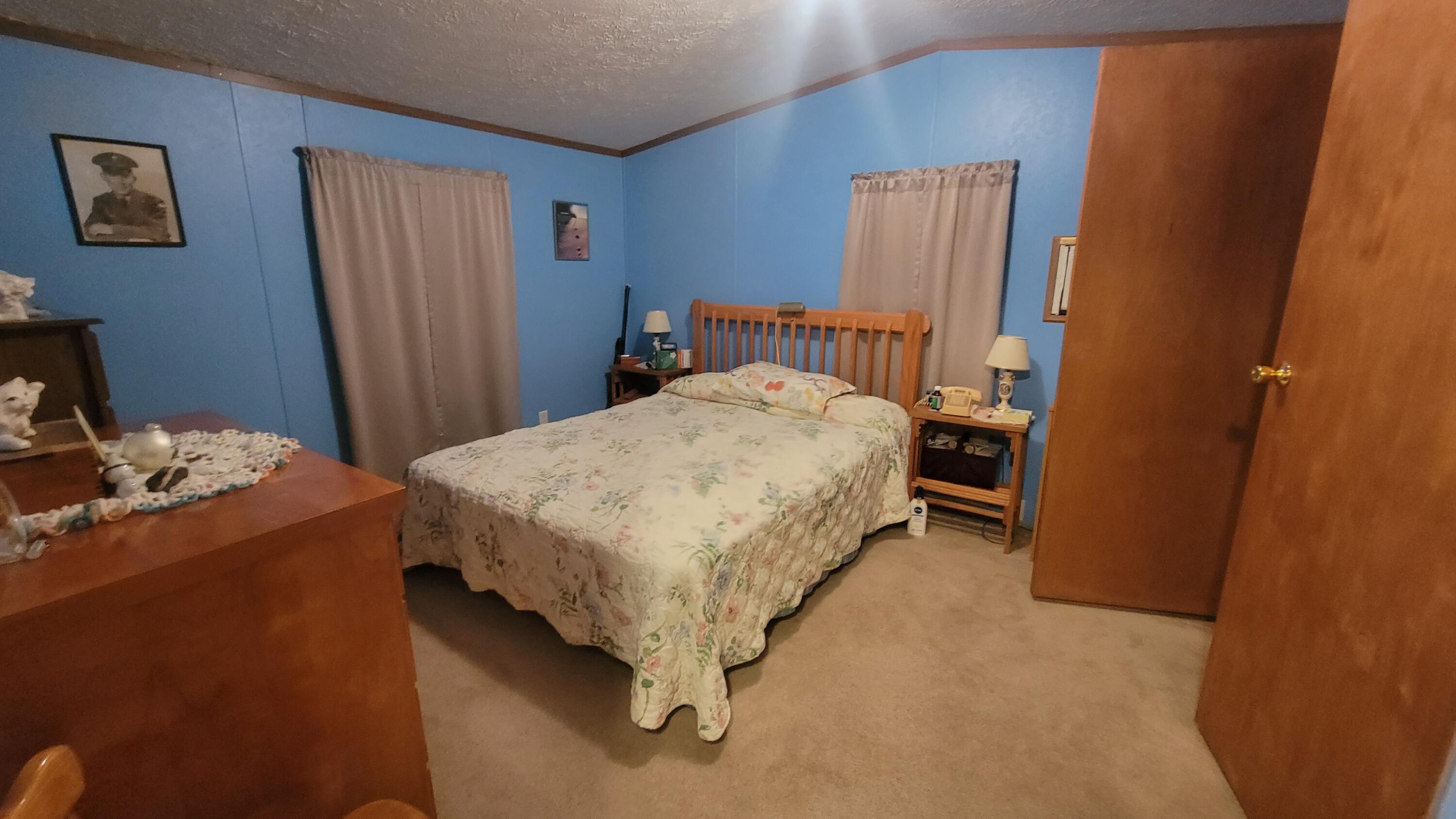 60 KEEN CT DR