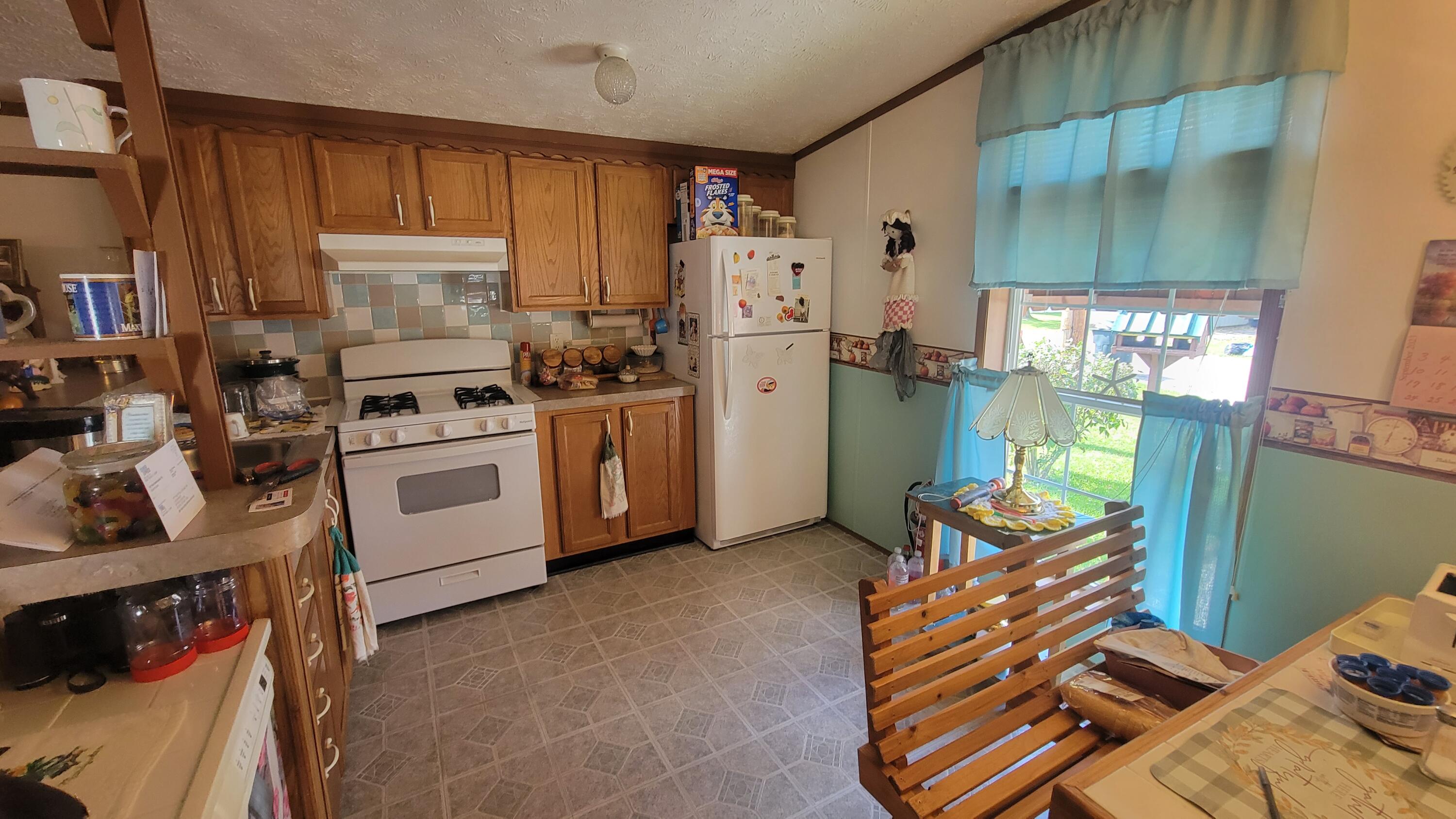 60 KEEN CT DR