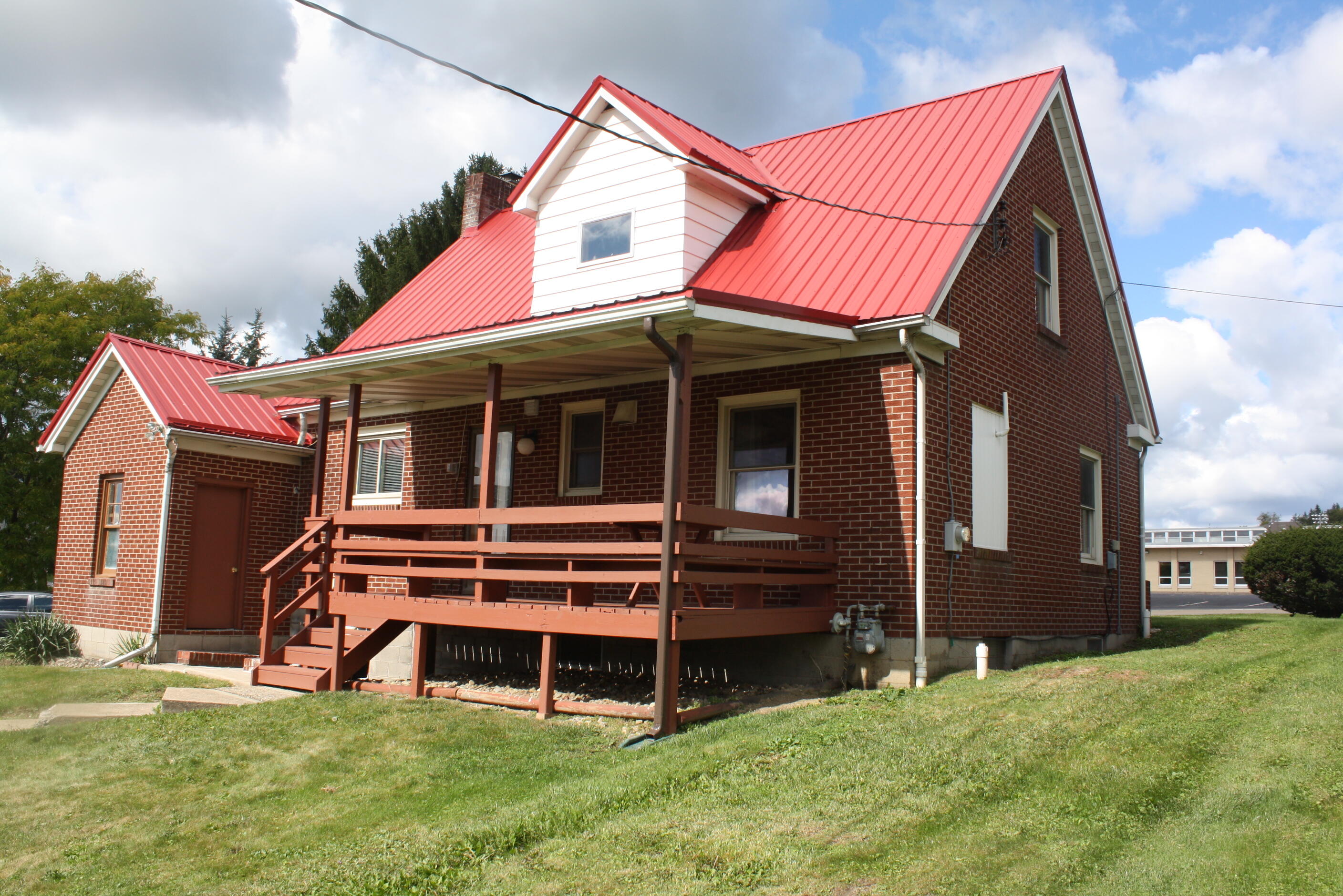 420 ORIENT AVE