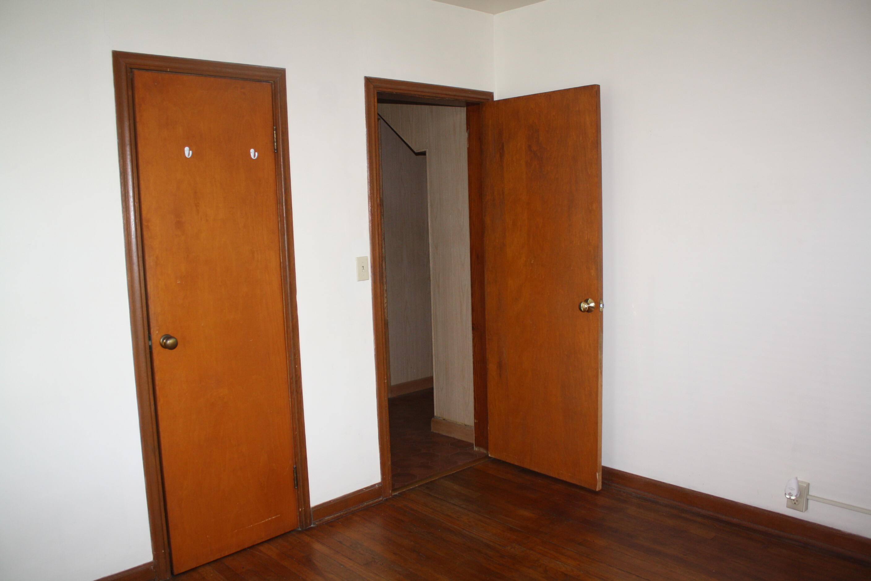 420 ORIENT AVE