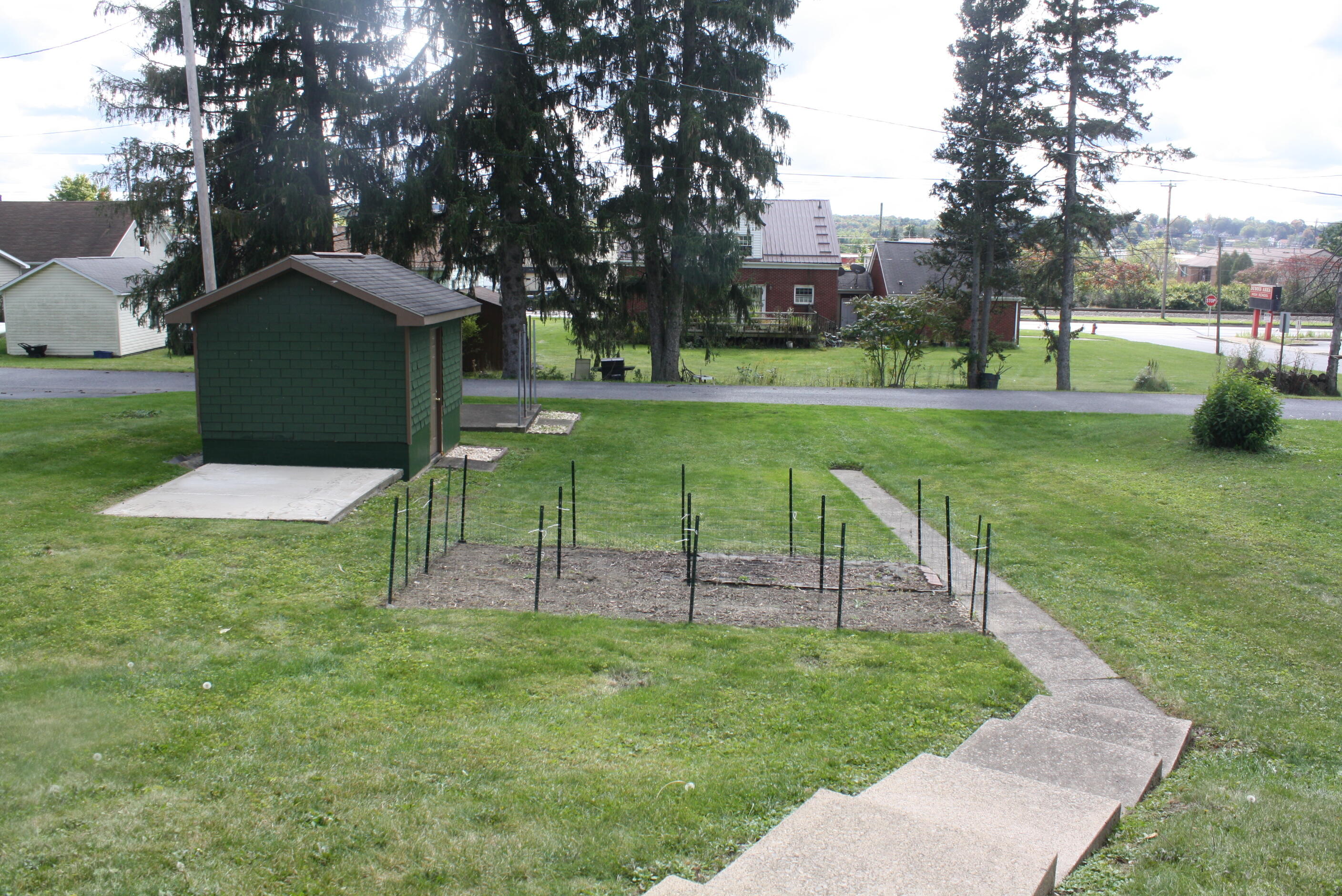 420 ORIENT AVE