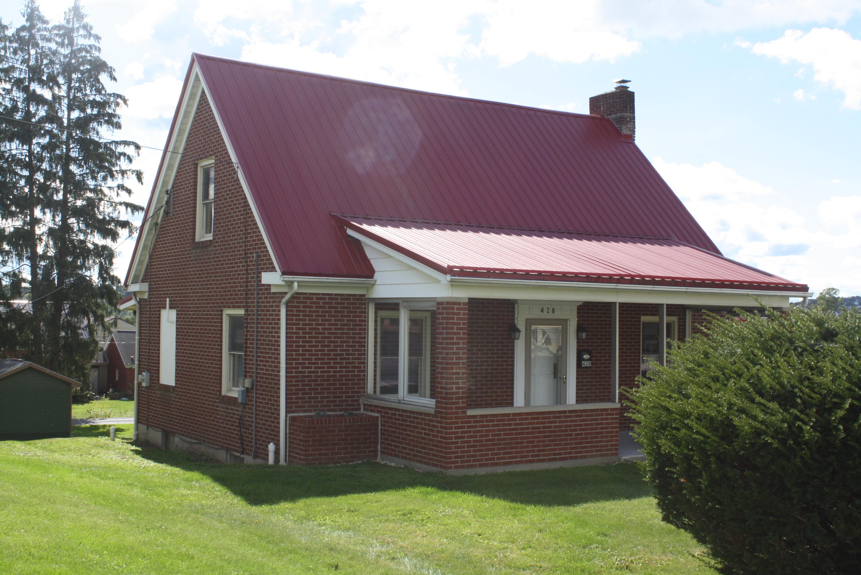 420 ORIENT AVE