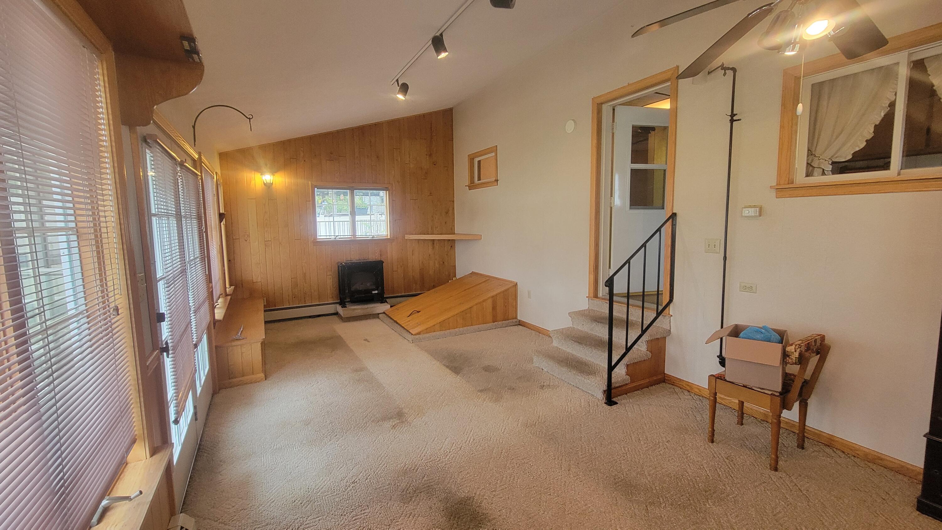 332 FULLER AVE
