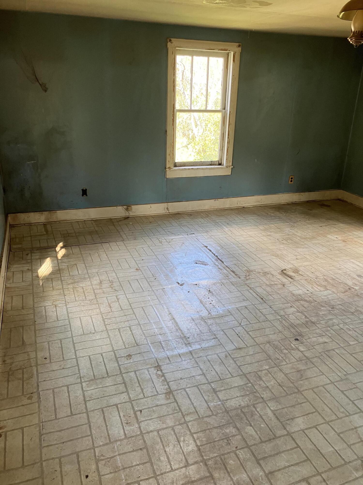 14424 BENNETTS VALLEY HWY