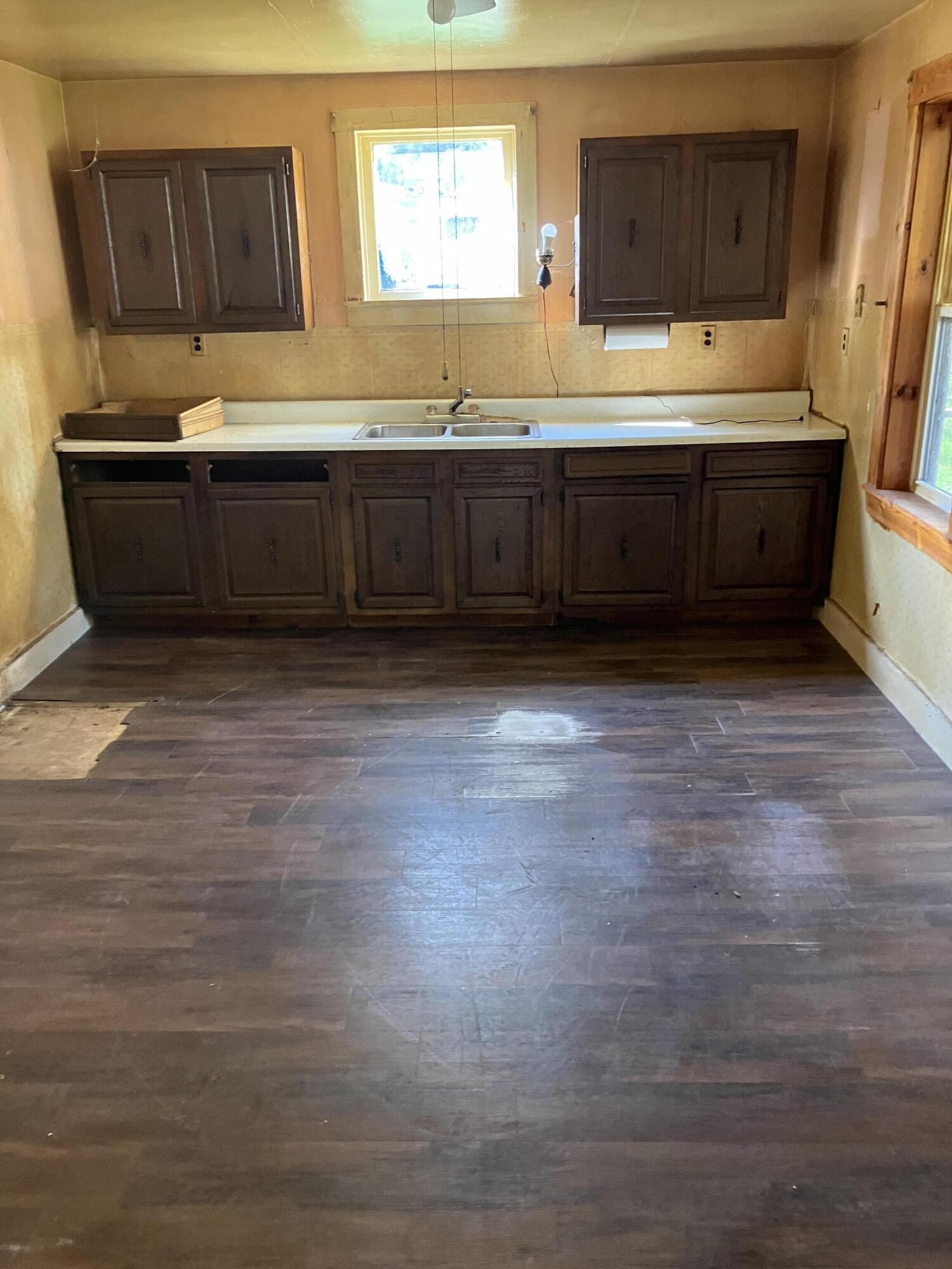 14424 BENNETTS VALLEY HWY