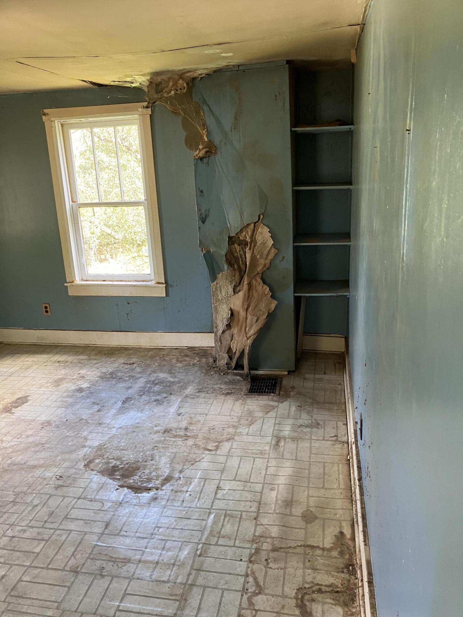 14424 BENNETTS VALLEY HWY