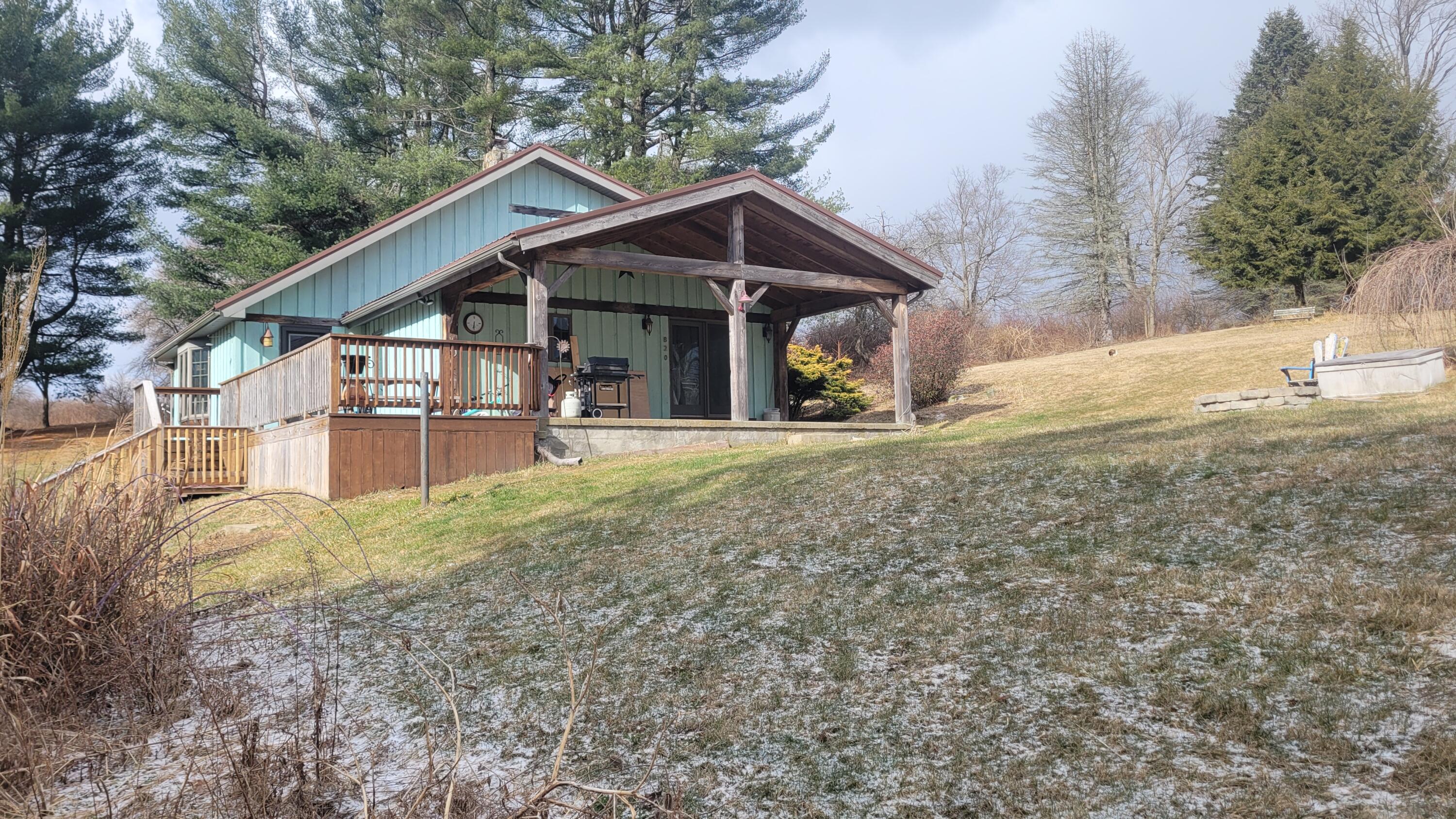 820 WAYNE RD