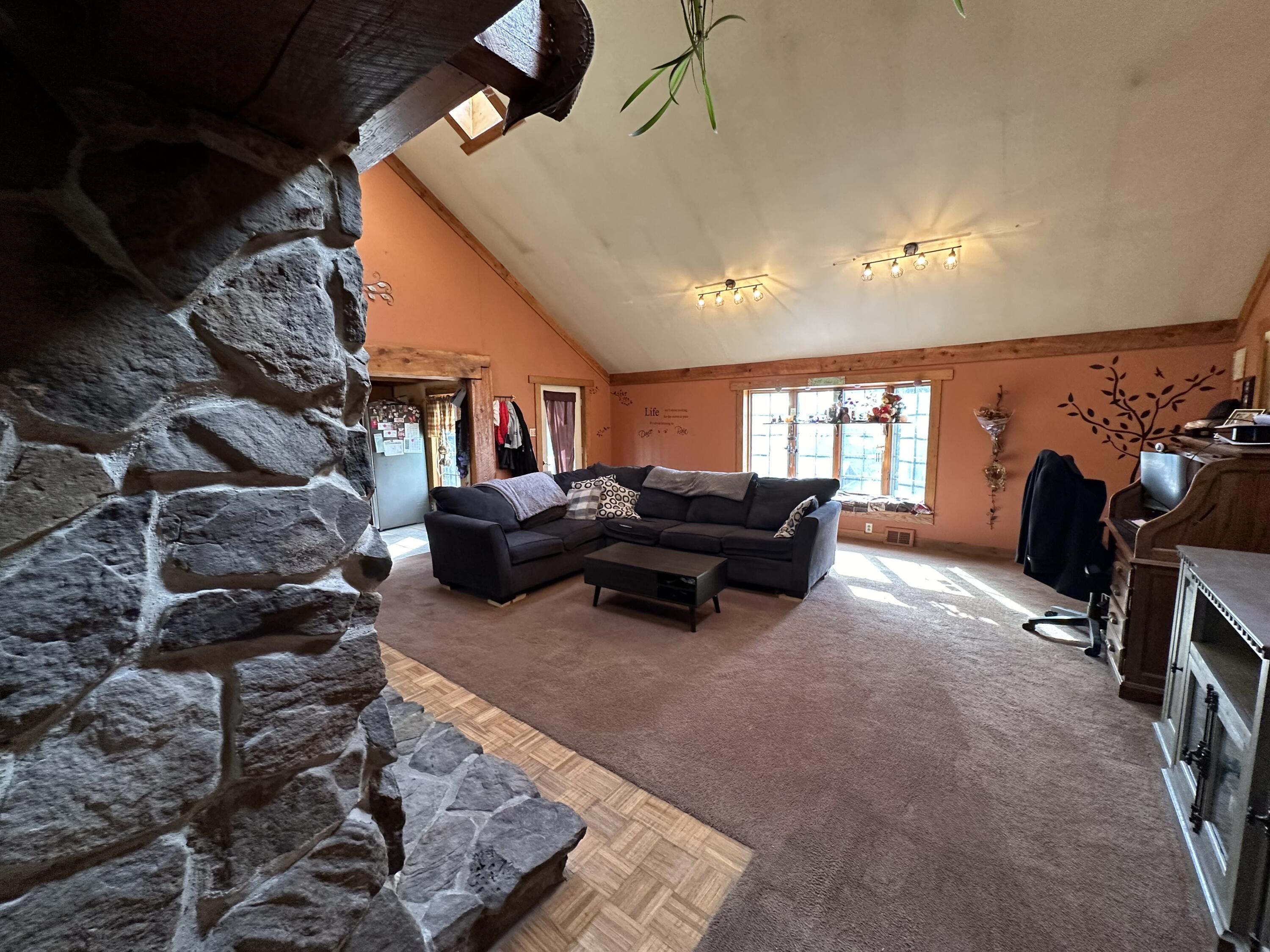 820 WAYNE RD