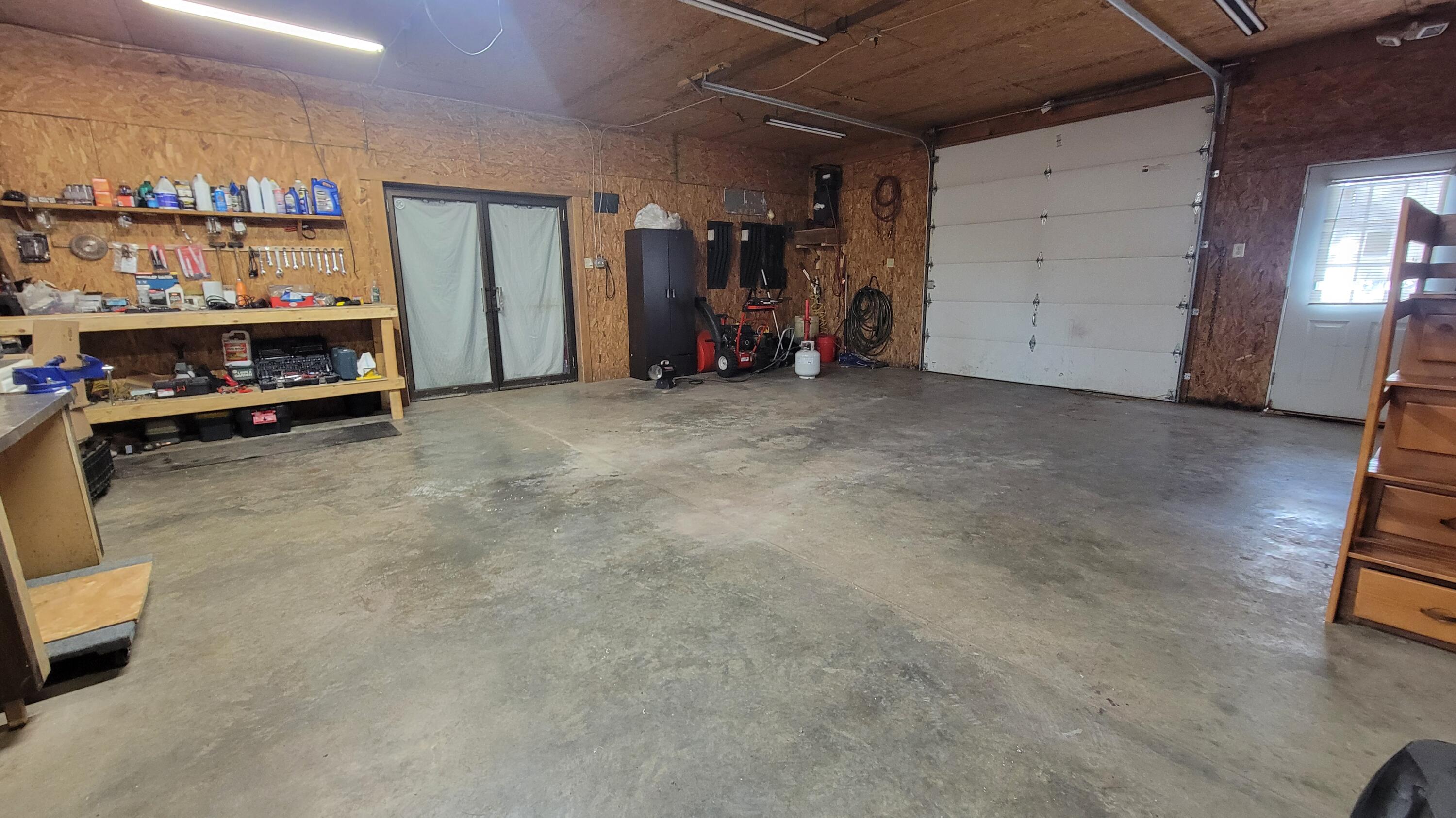 820 WAYNE RD