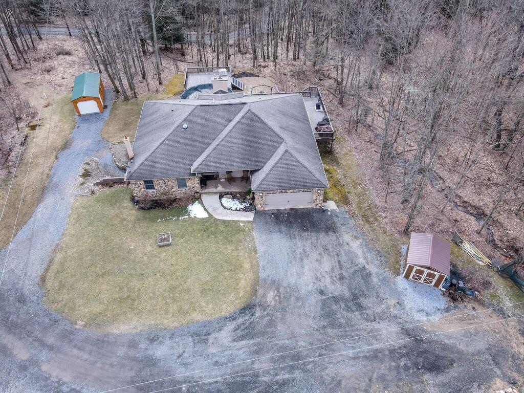890 NELSON RD