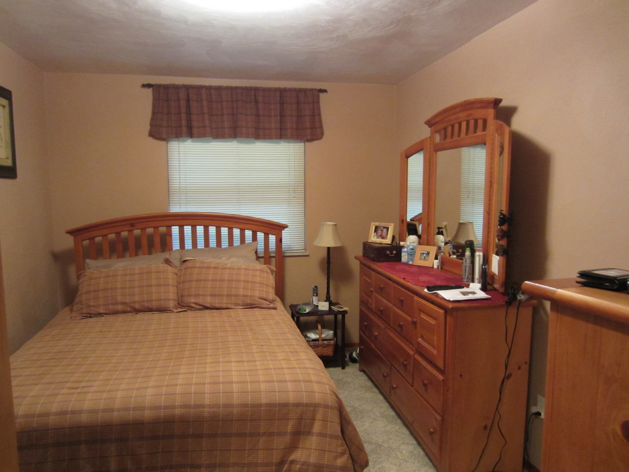 1082 HASTINGS RD