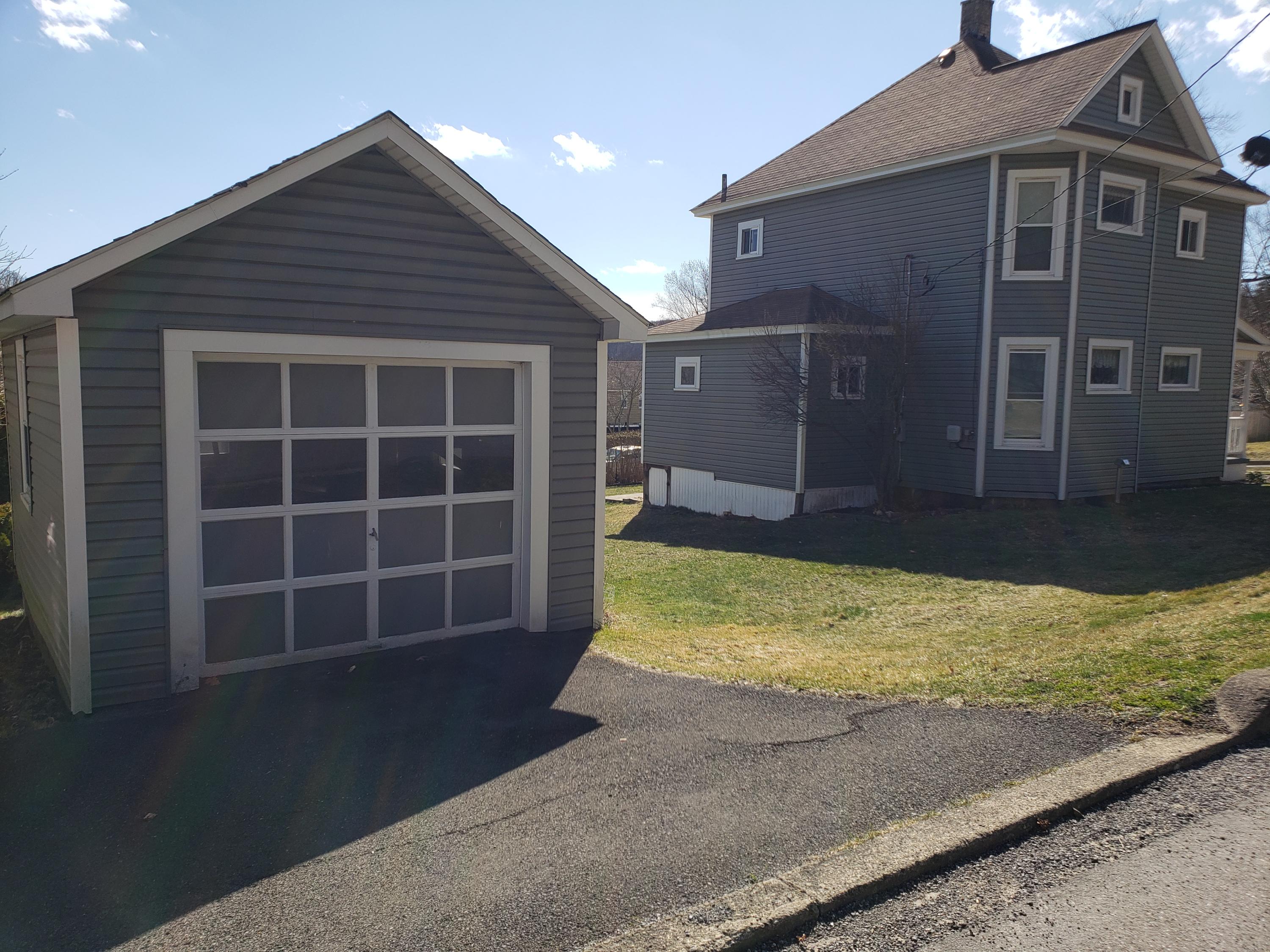 514 PINE AVE