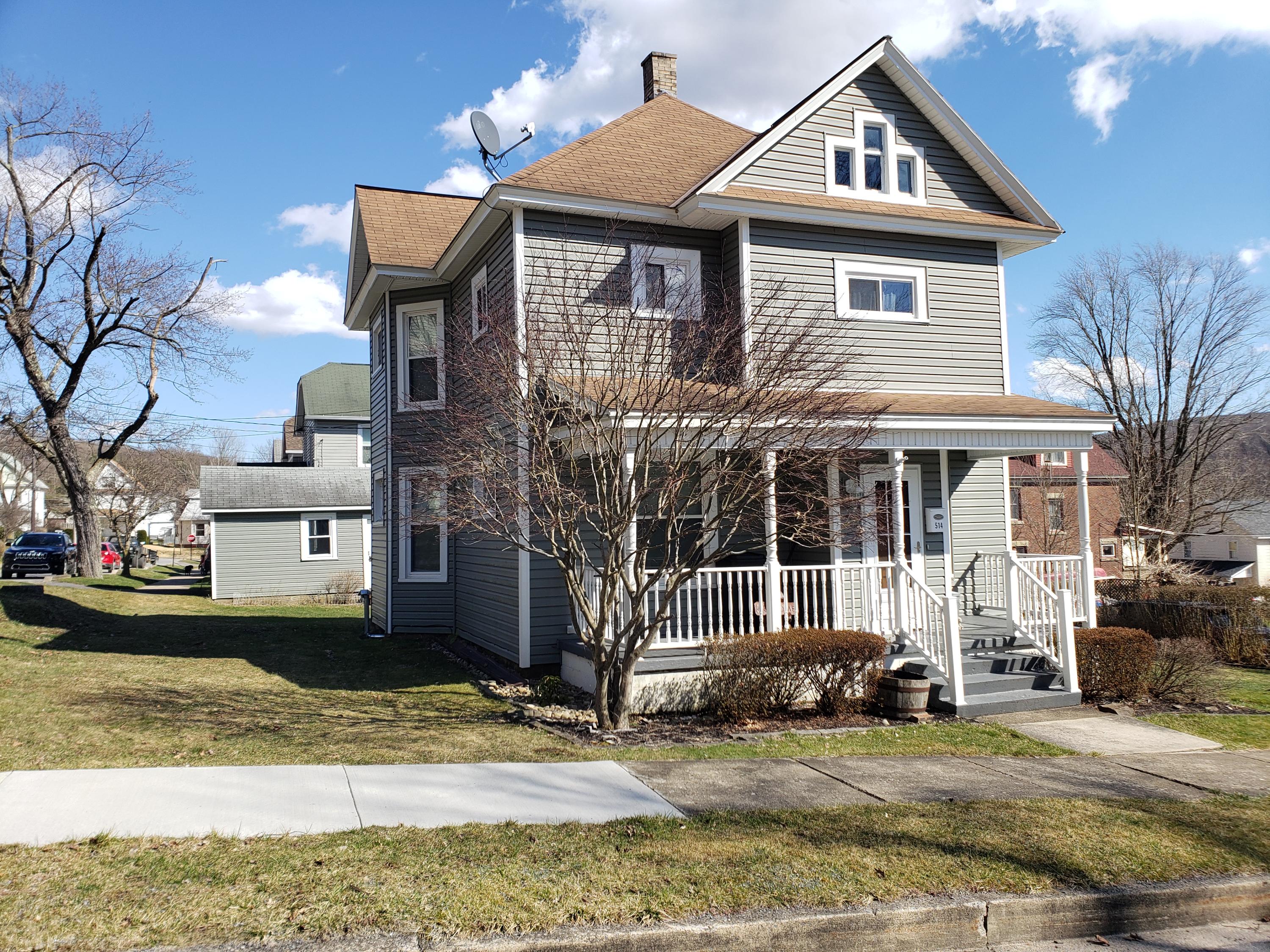 514 PINE AVE