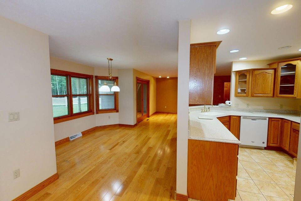 16364 Treasure Lake Rd