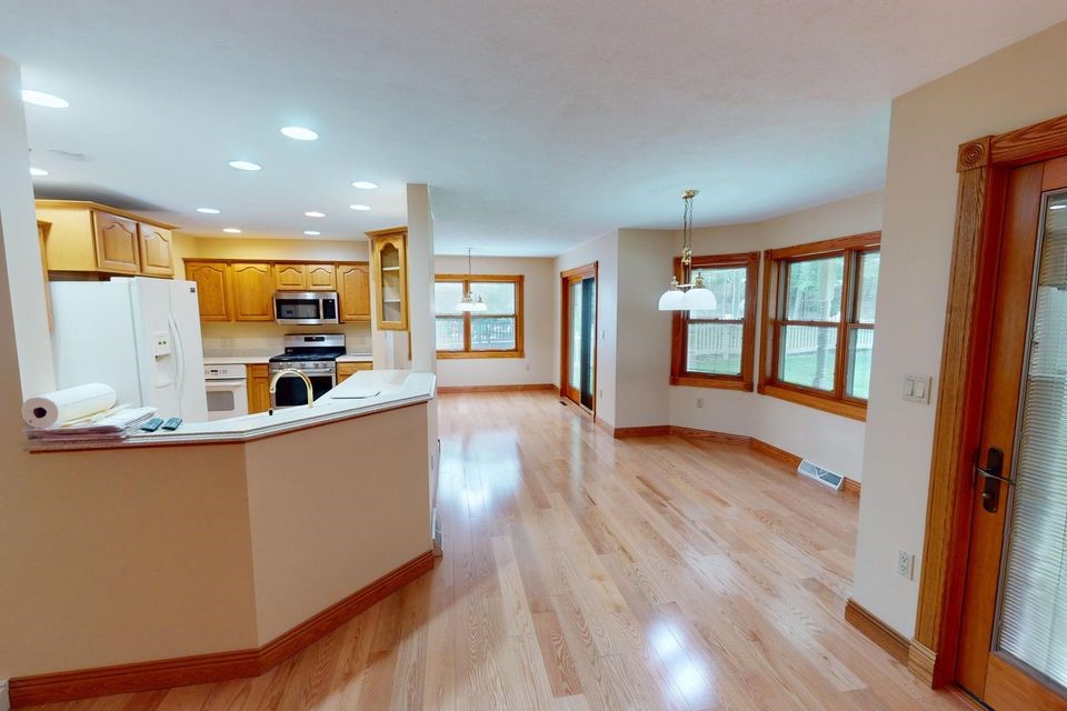 16364 Treasure Lake Rd