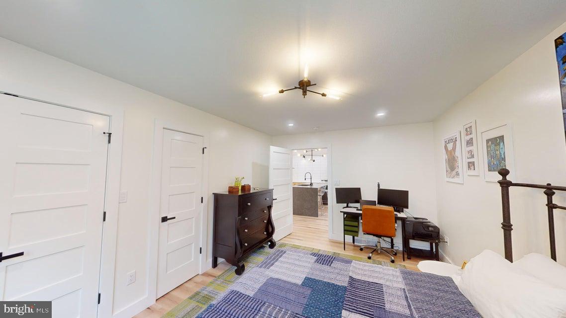 700 SIX SHILLINGS ROAD