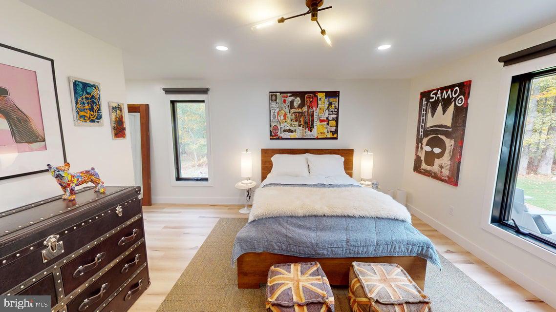 700 SIX SHILLINGS ROAD