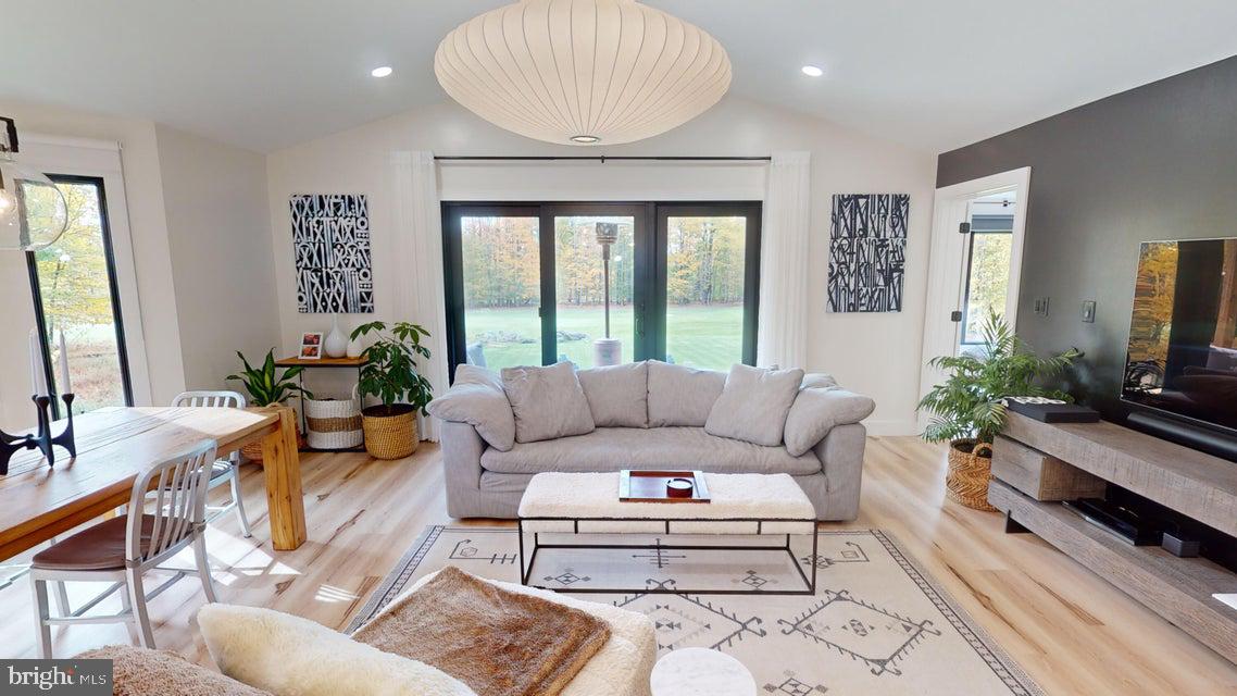 700 SIX SHILLINGS ROAD