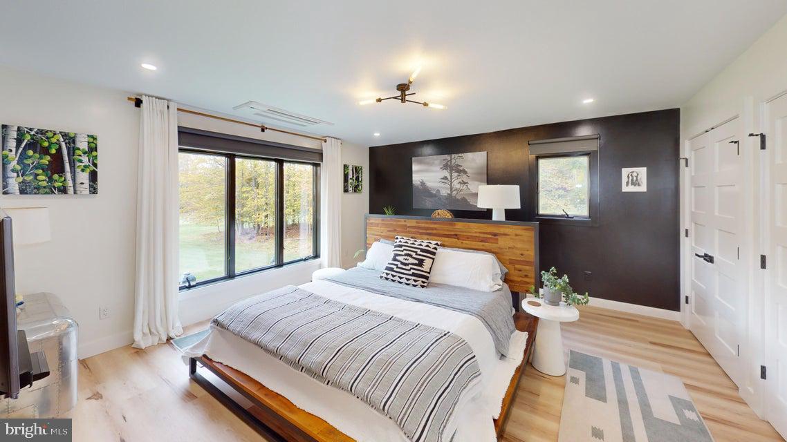 700 SIX SHILLINGS ROAD