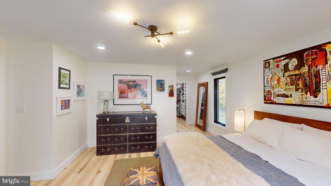 700 SIX SHILLINGS ROAD