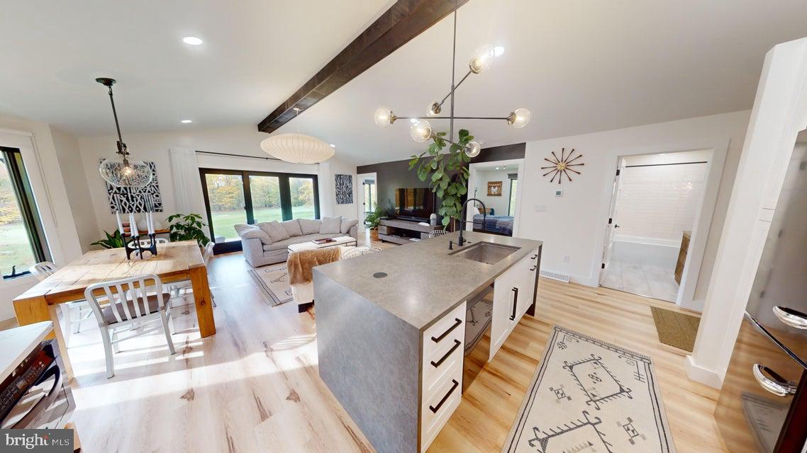 700 SIX SHILLINGS ROAD