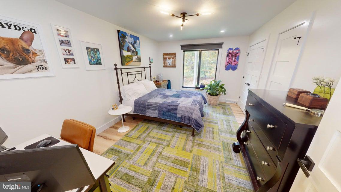 700 SIX SHILLINGS ROAD