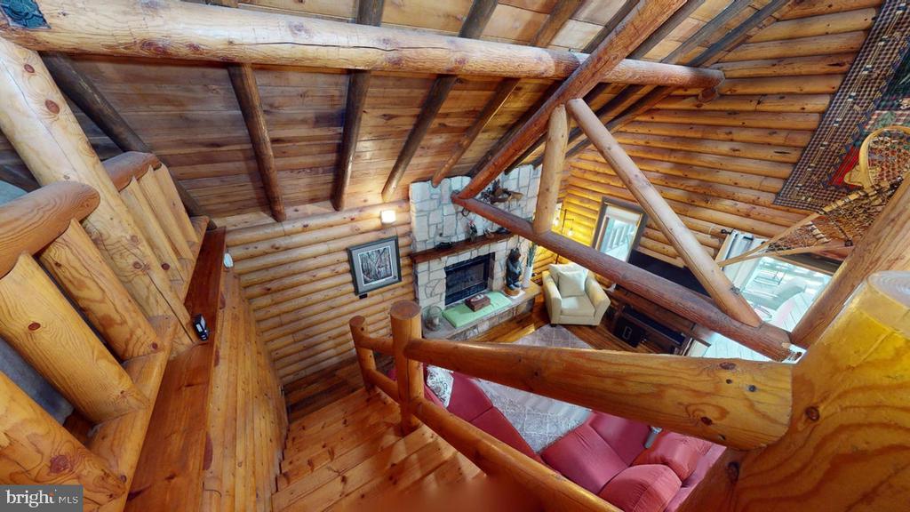 33 CODRINGTON ROAD