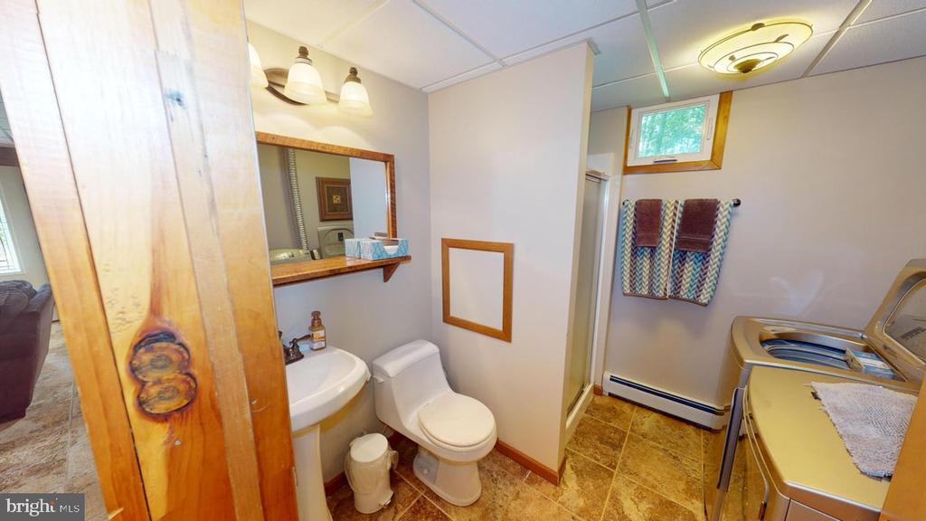 33 CODRINGTON ROAD
