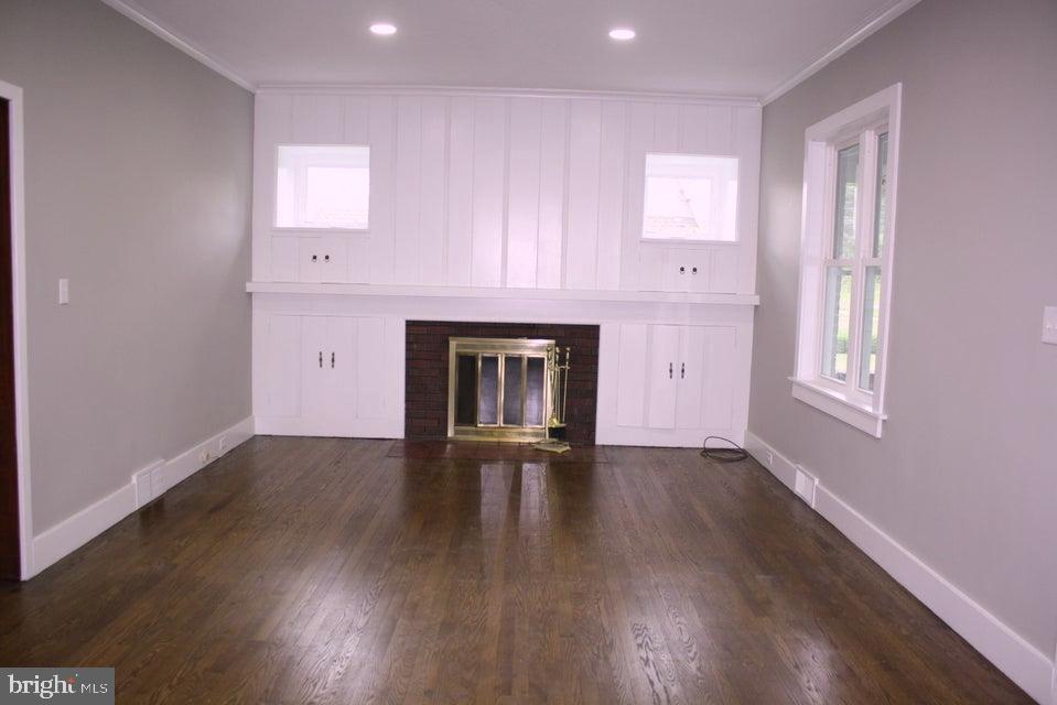 207 N 4TH STREET