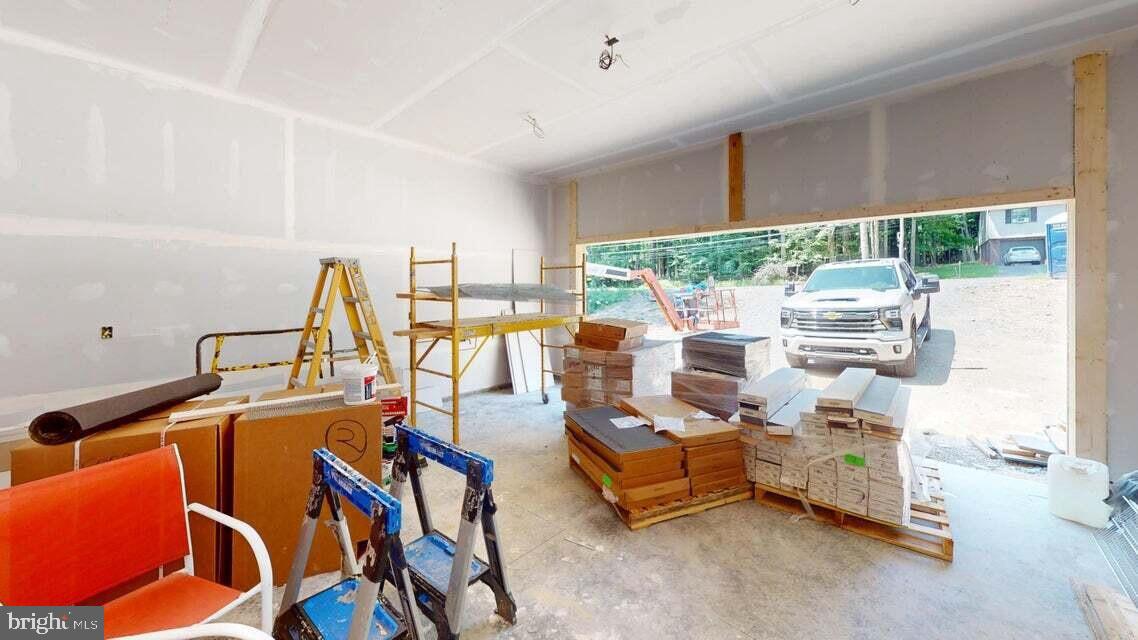 1048 BASSE TERRE ROAD